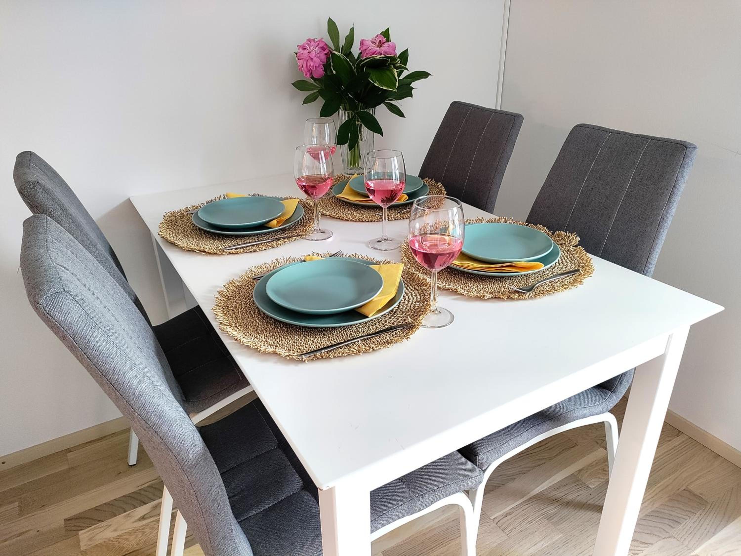 Fully Equipped New Apartment With Free Parking