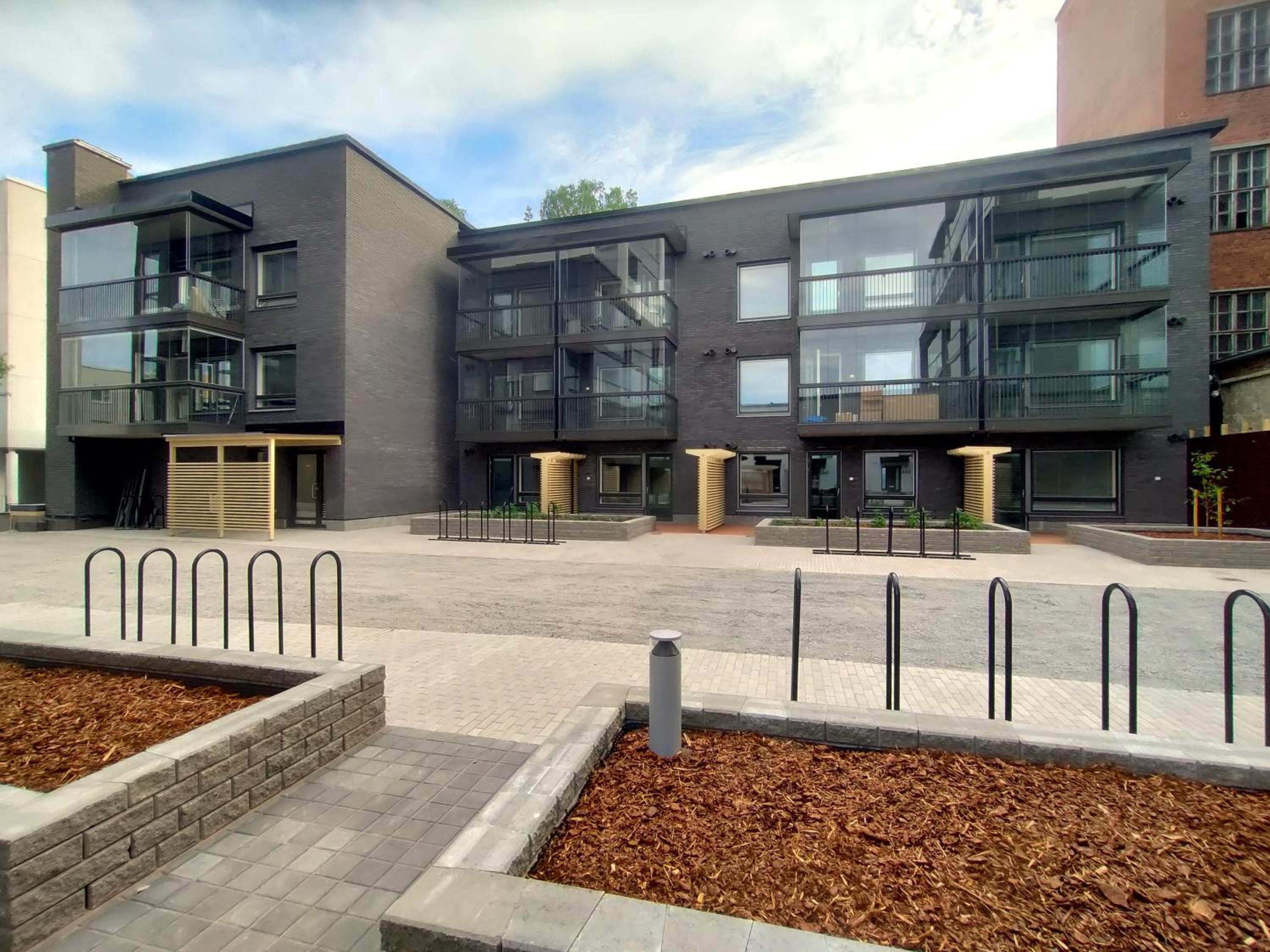 Fully Equipped New Apartment With Free Parking