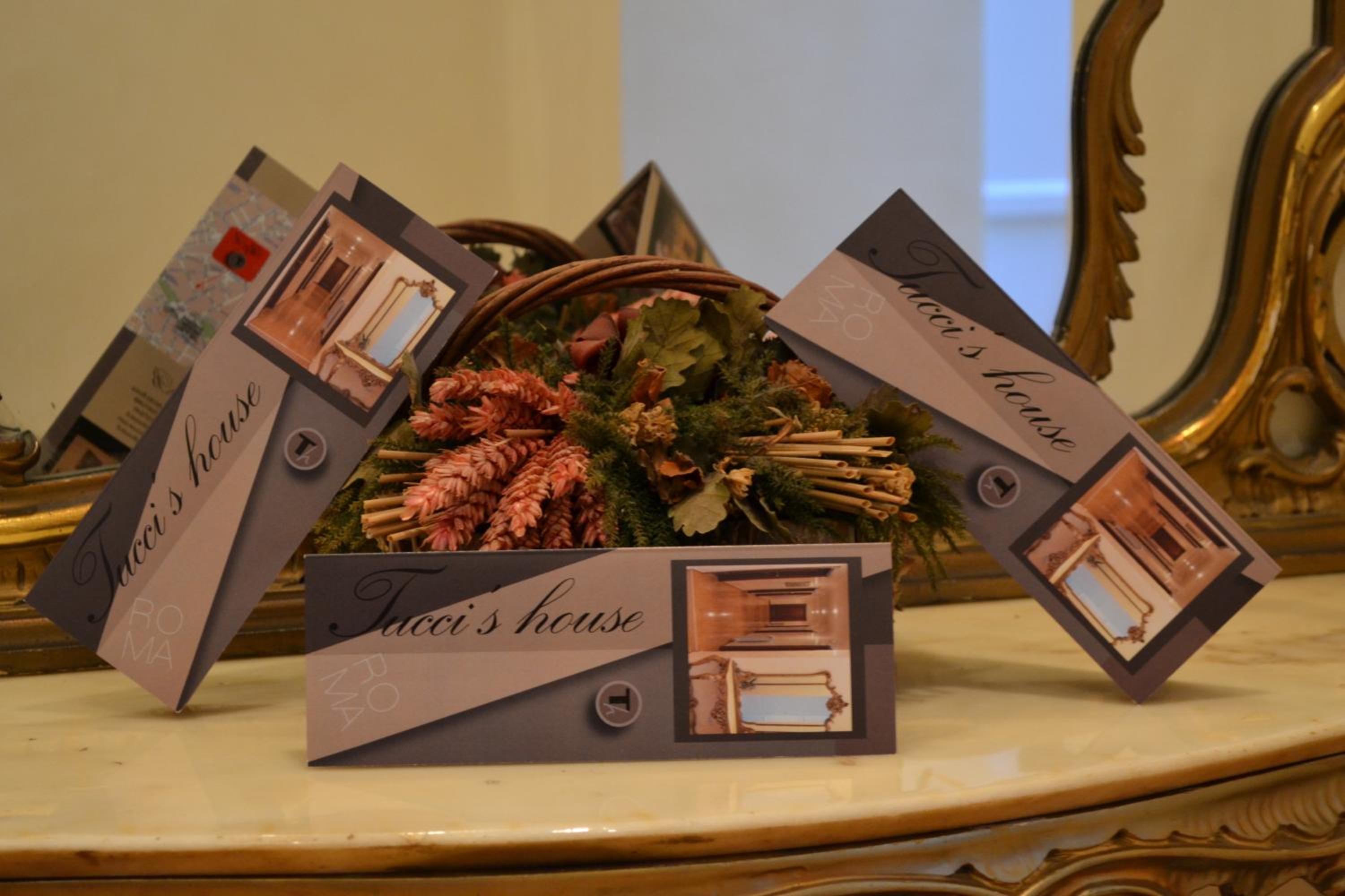 Tucci's Roma Guest House