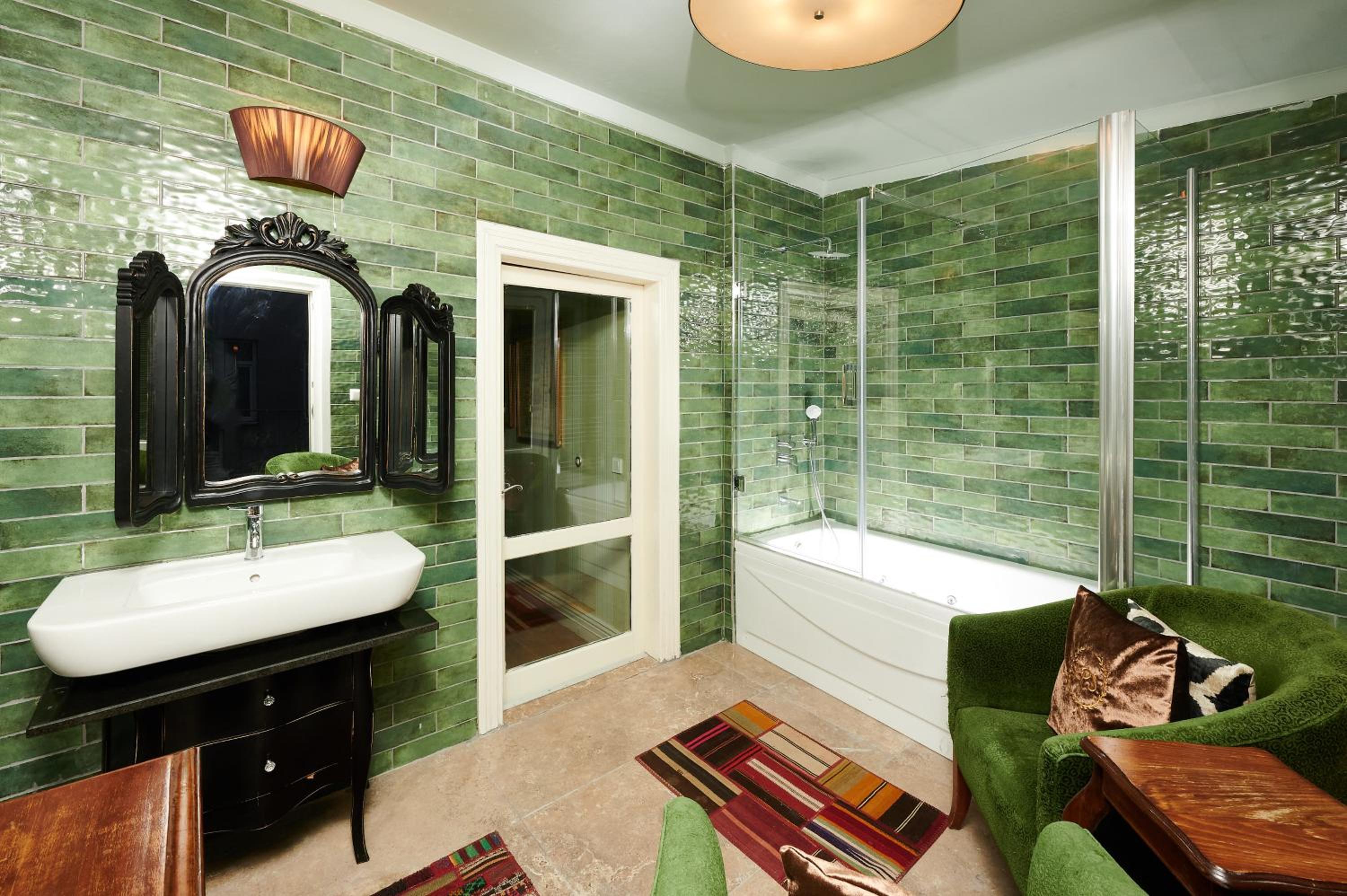 Faik Pasha Otelleri Özel Kategori Beyoğlu İstanbul - Image 176