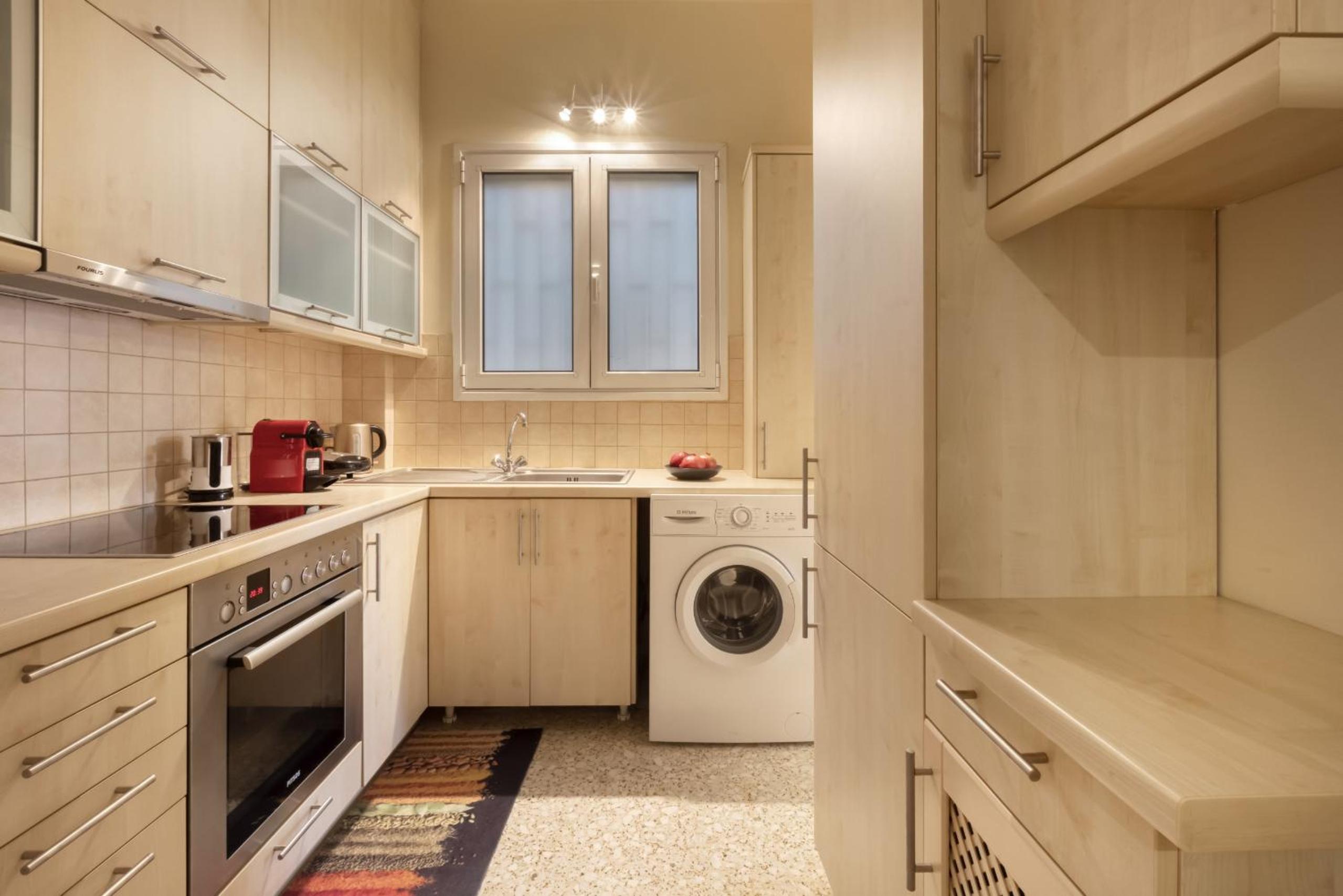 Valaoritou 6os - An aristocratic 1 BR in the hear