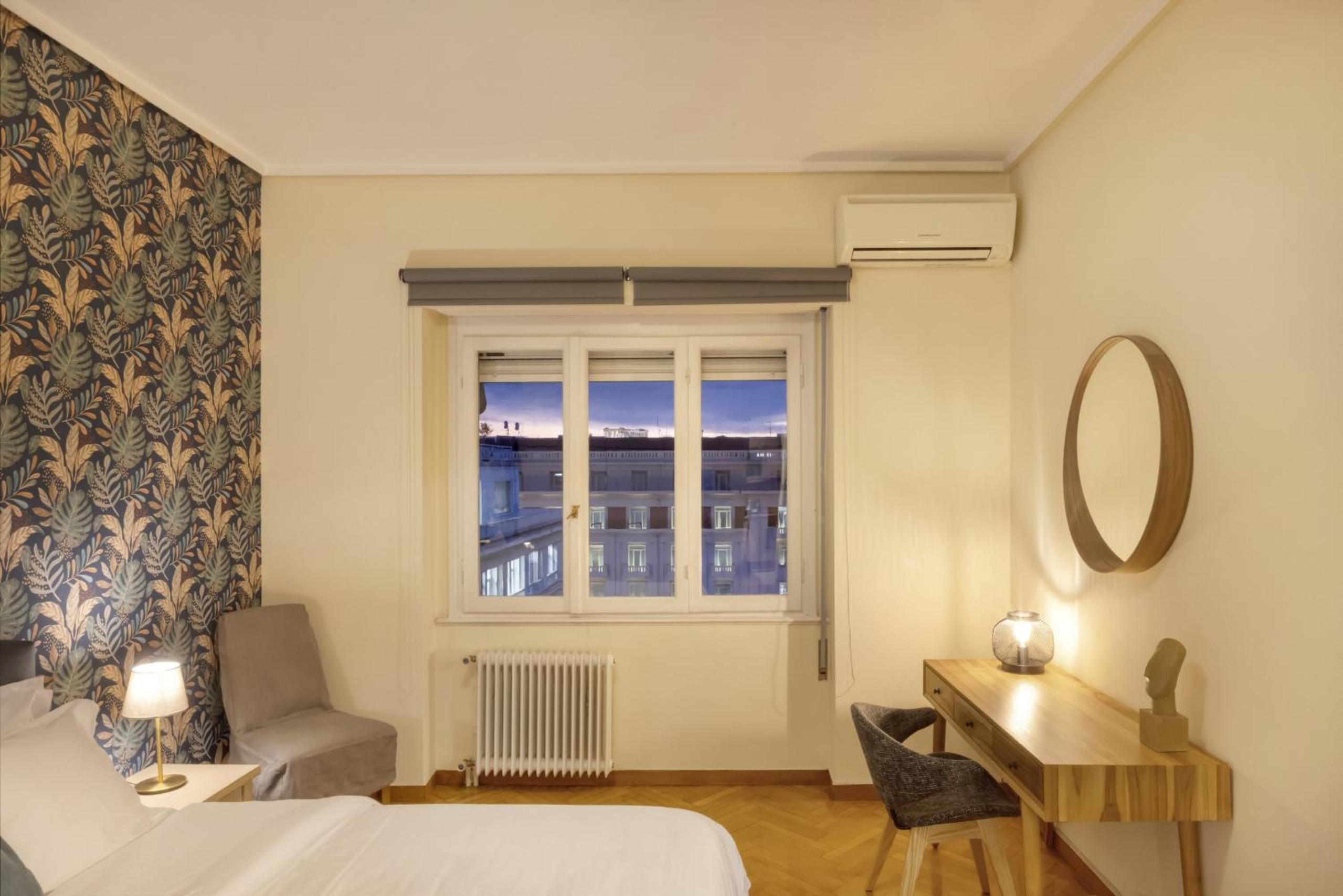 Valaoritou 6os - An aristocratic 1 BR in the hear