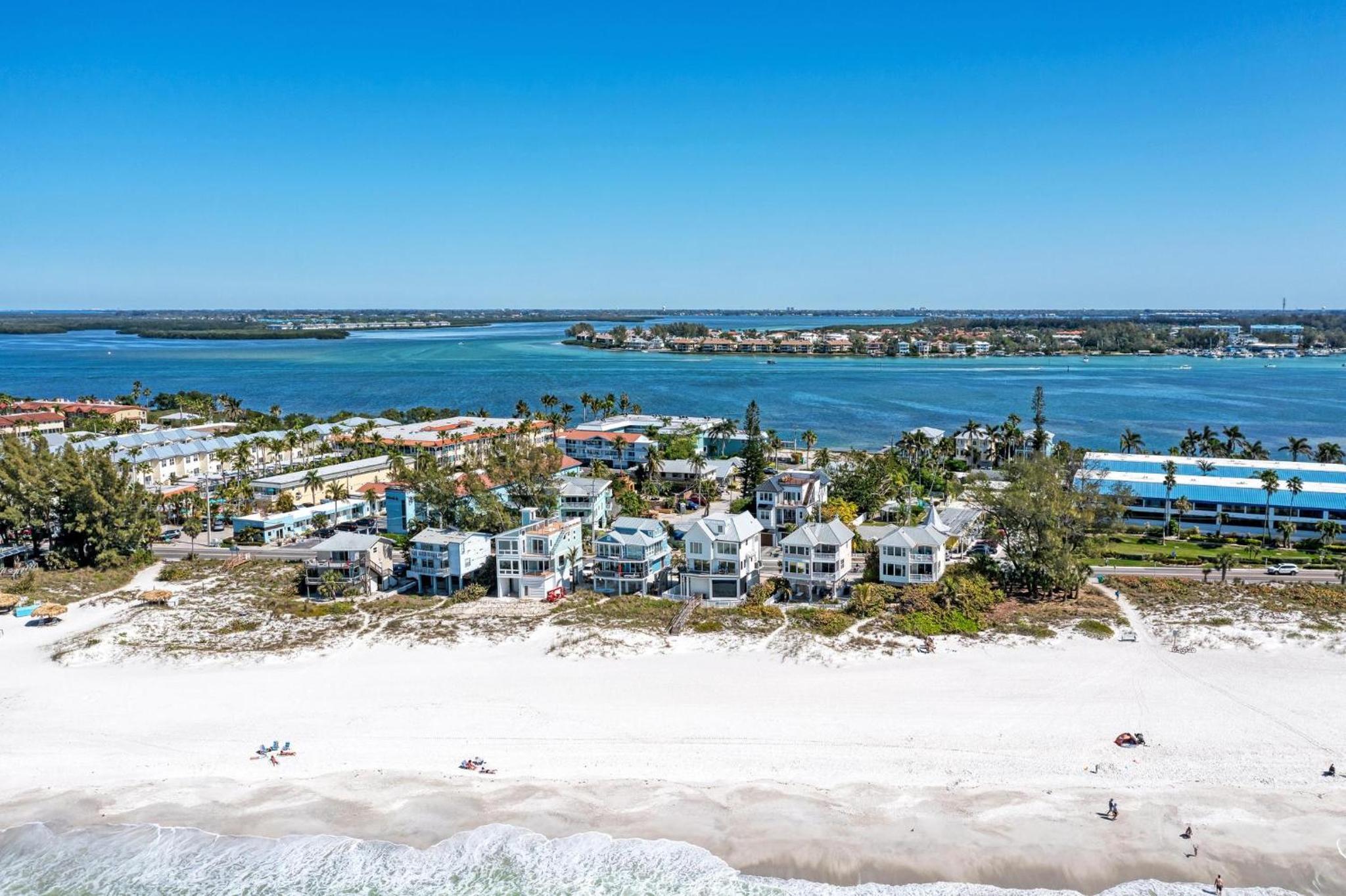 Anna Maria Island Beach Palms 5B view 2