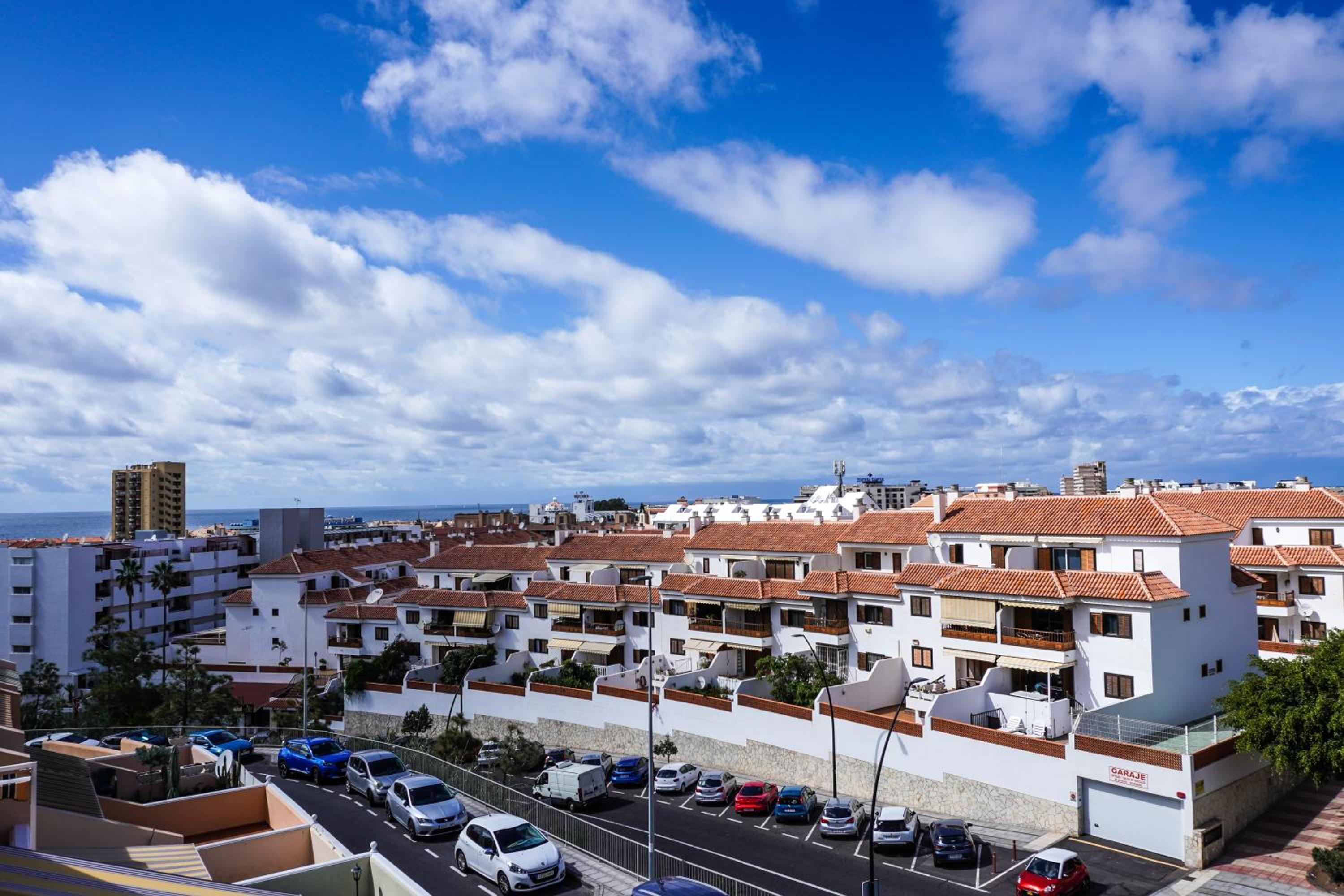 Las Vistas Beach photo 3