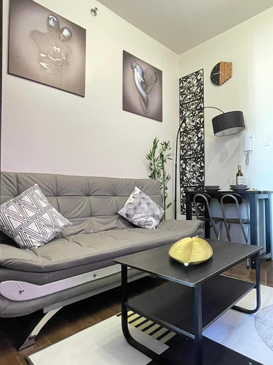 Amazing view Makati Elegant flat 400MB internet view 4