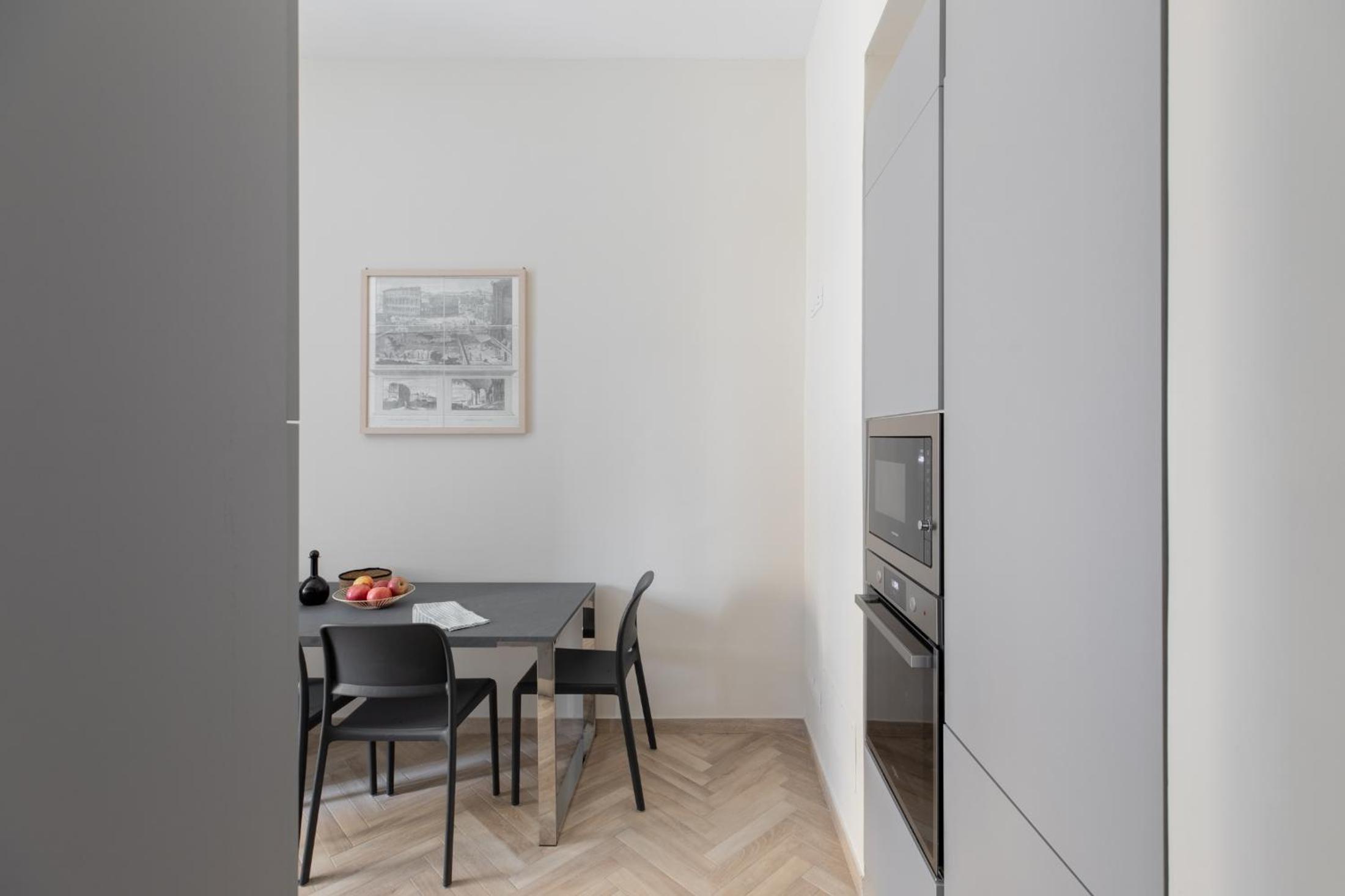 iFlat Vatican Elegant Apartment