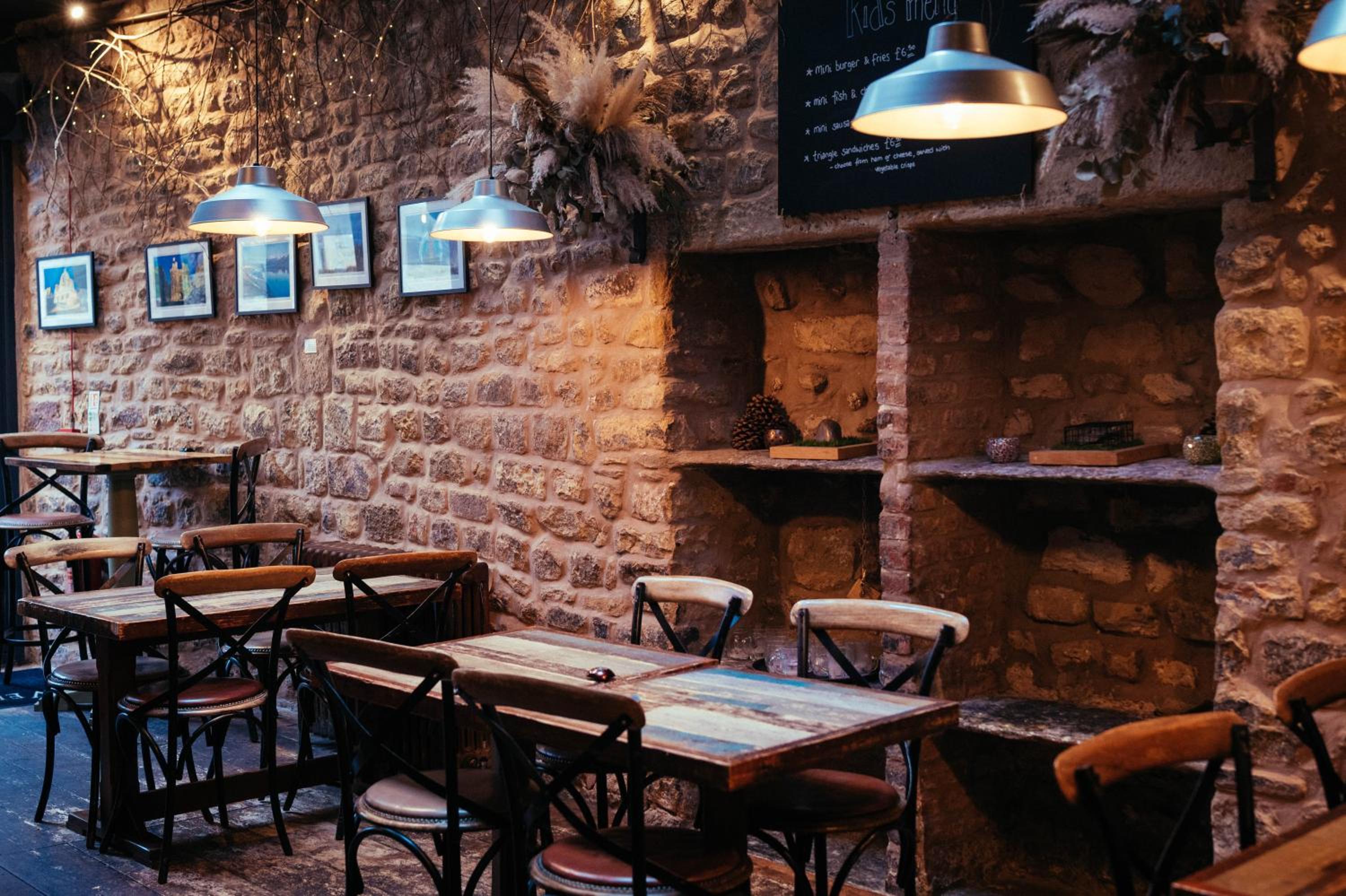 The Sun Hotel & Bar