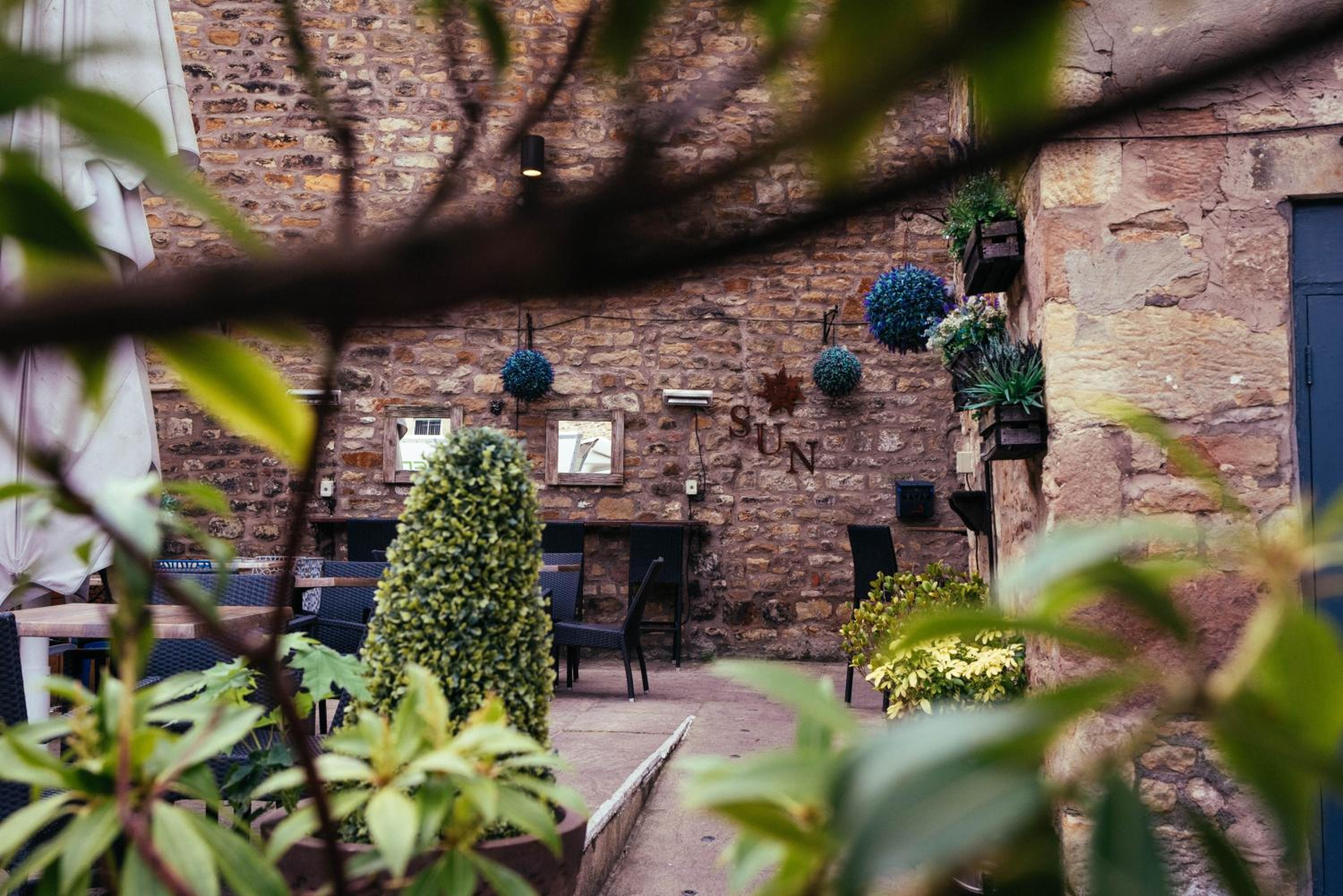 The Sun Hotel & Bar