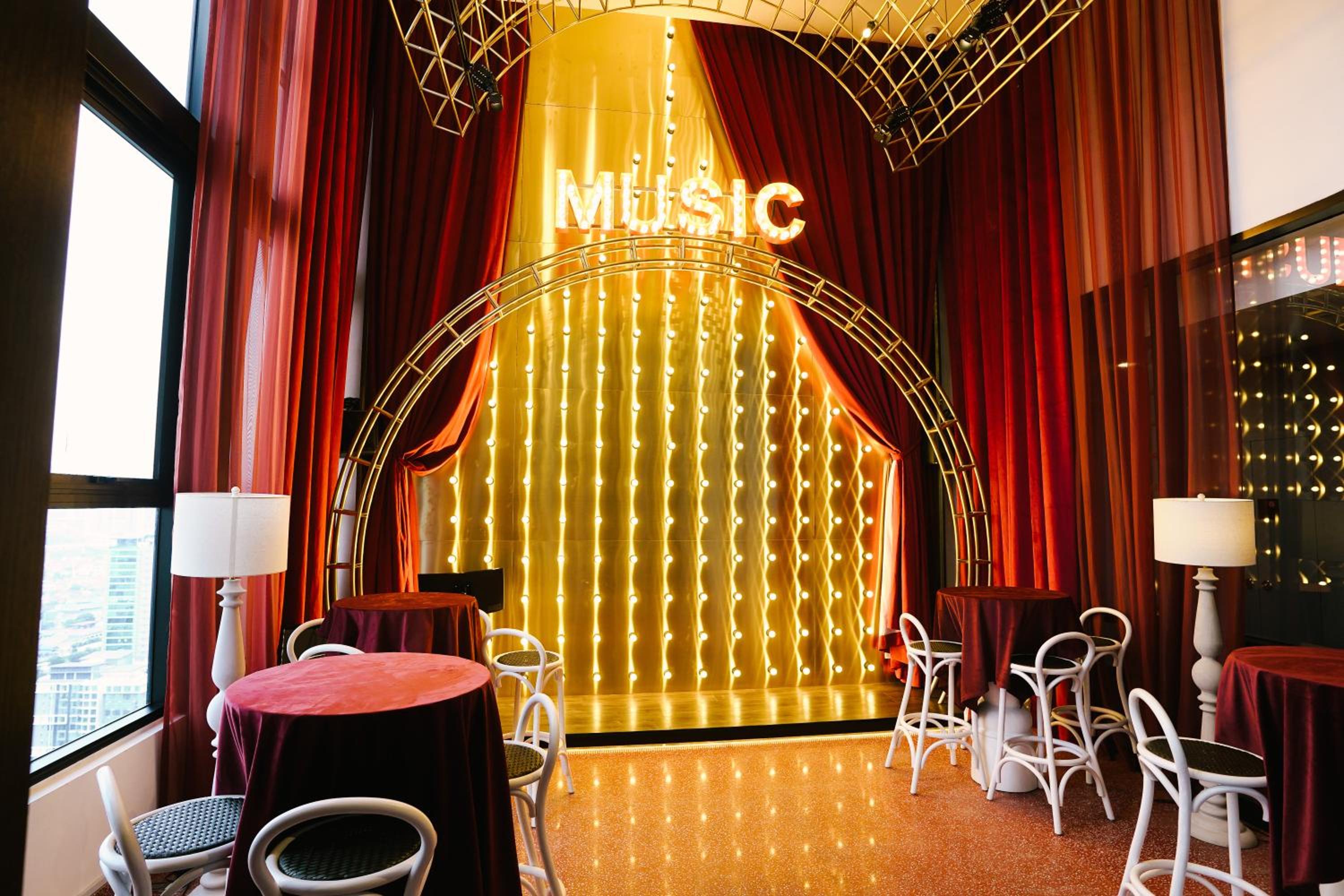 KLCC Luxury Suite @ Scarletz by Lily and Loft