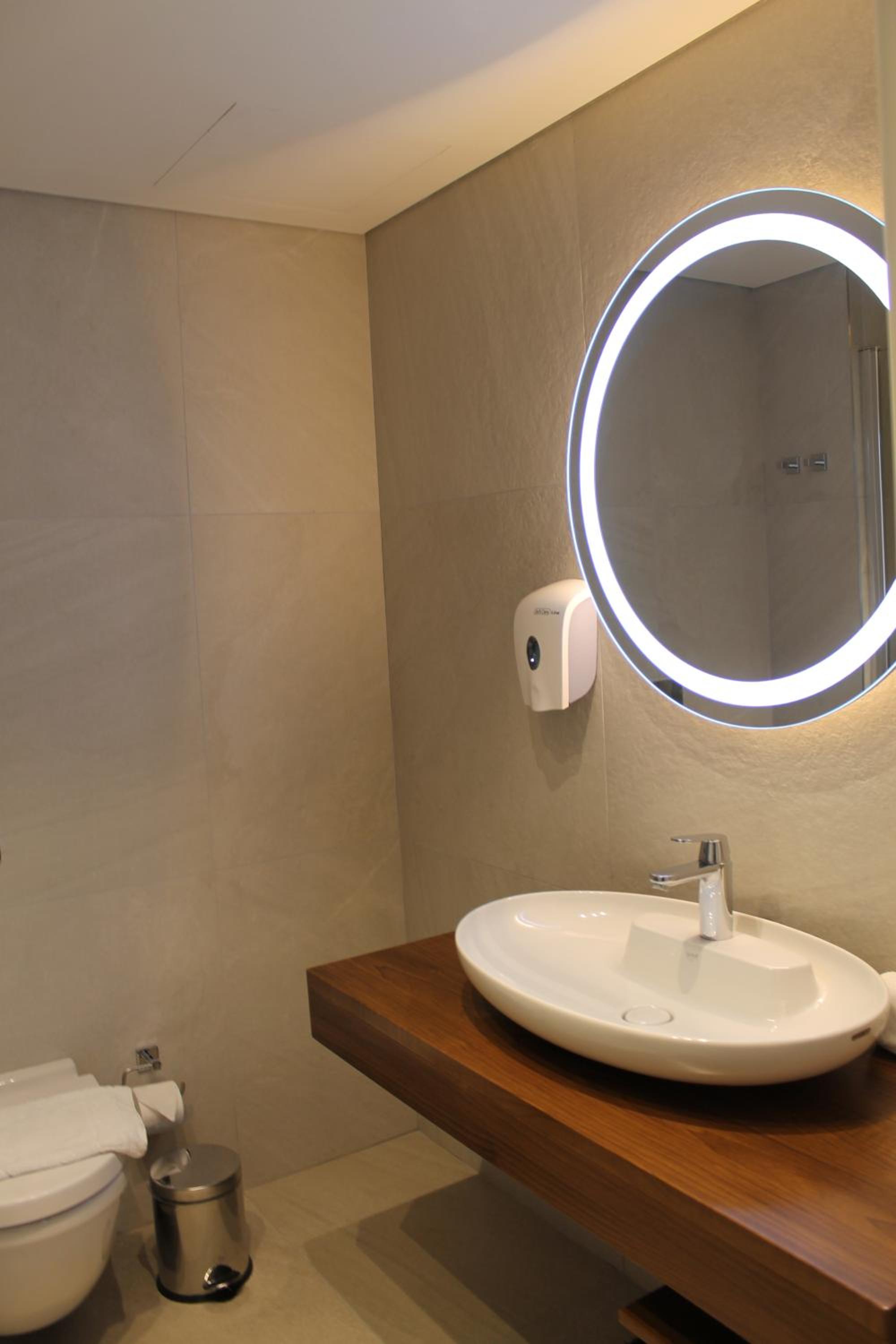 Garlon Residence - Image 120