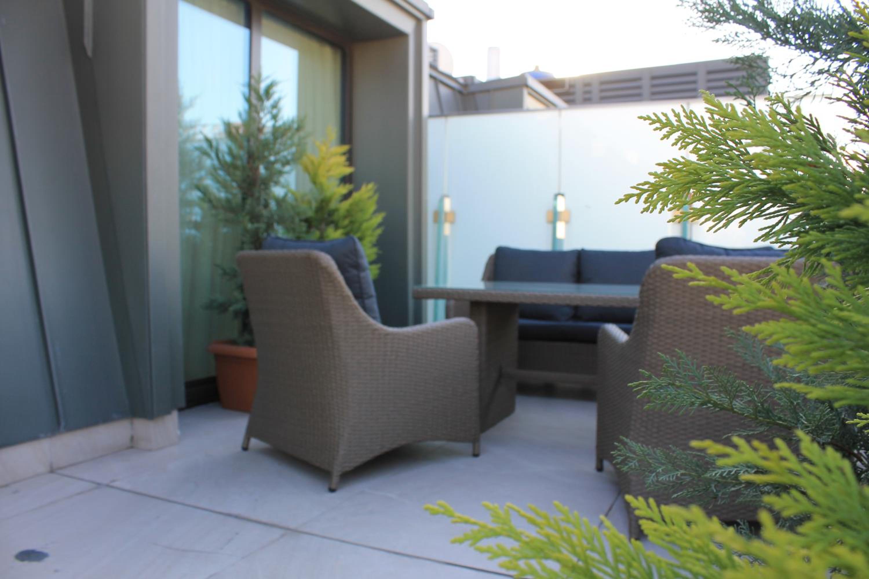 Garlon Residence - Image 122