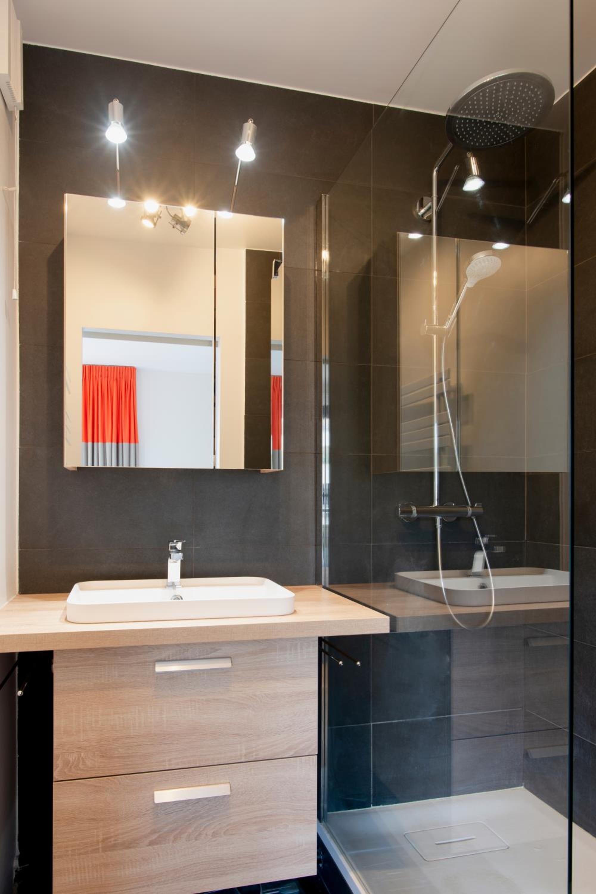 Casteja Modern Residence