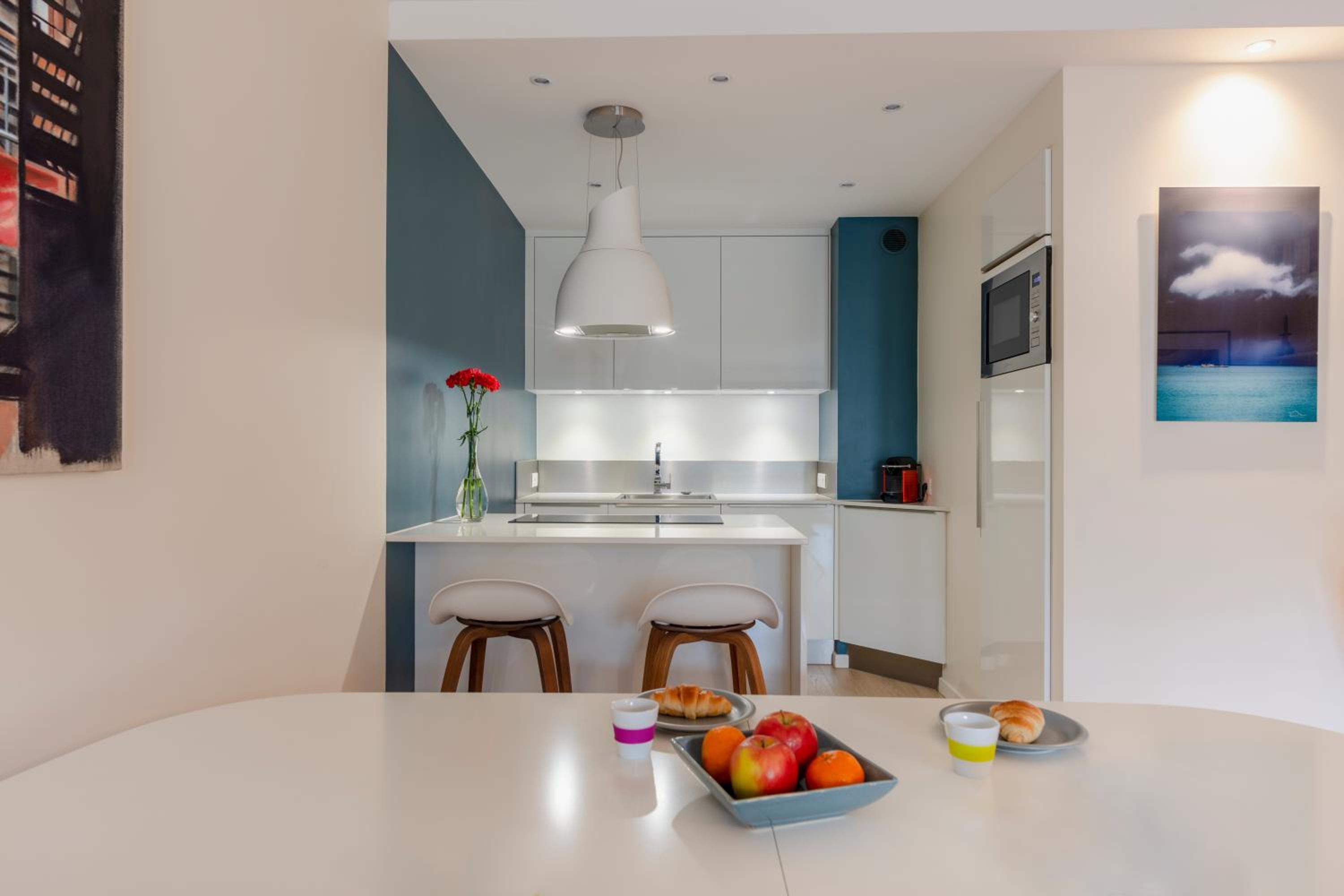 Casteja Modern Residence