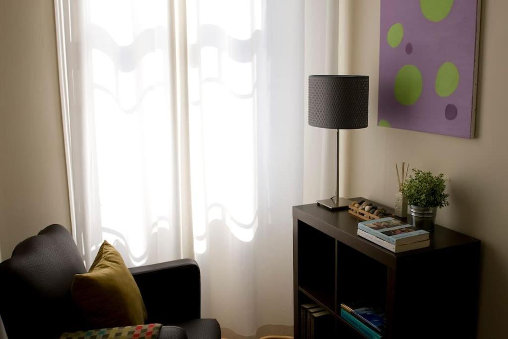 Romantic & Renewed 1 bedroom Apartment in Campolide - 1E view 5