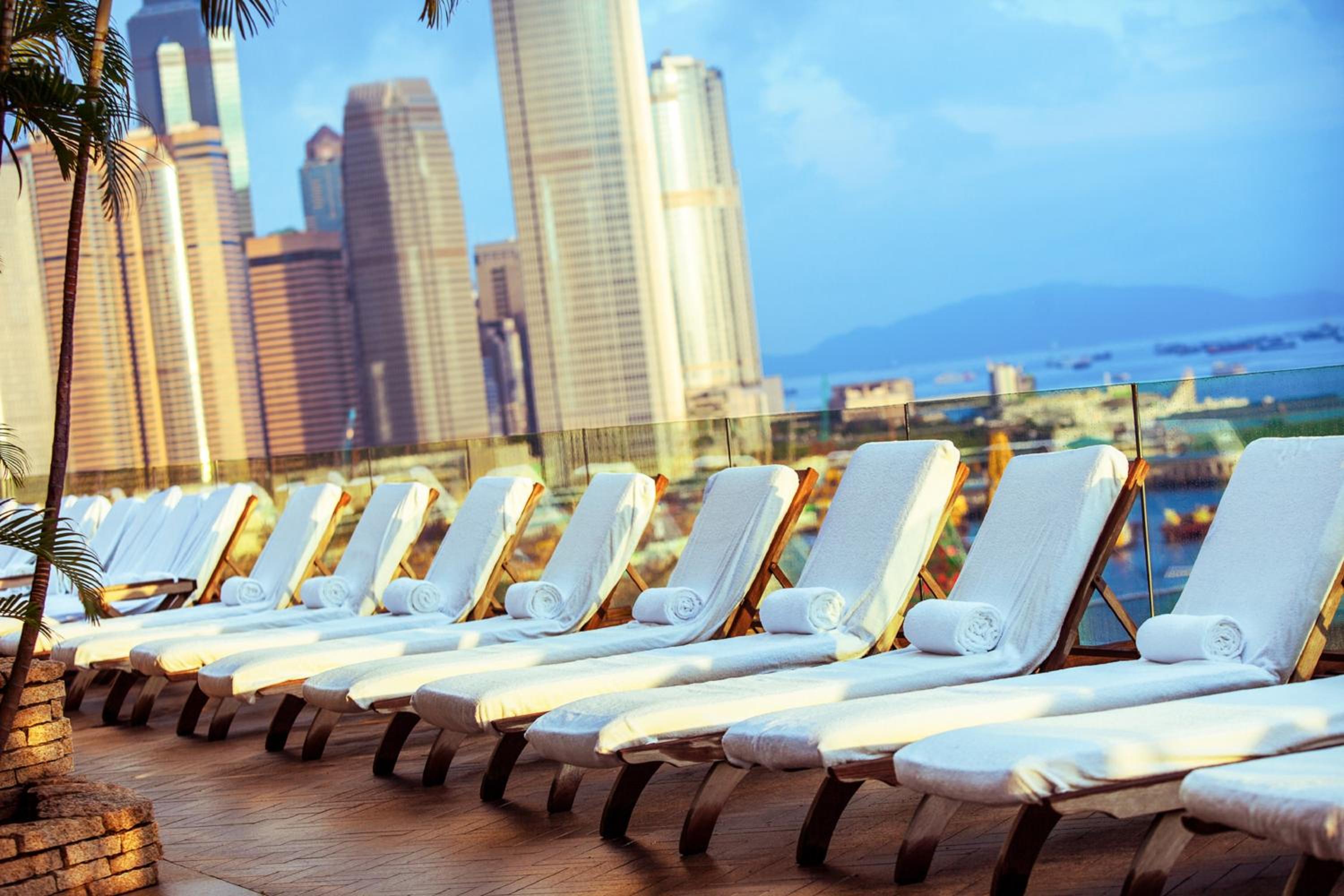 Renaissance Hong Kong Harbour View Hotel