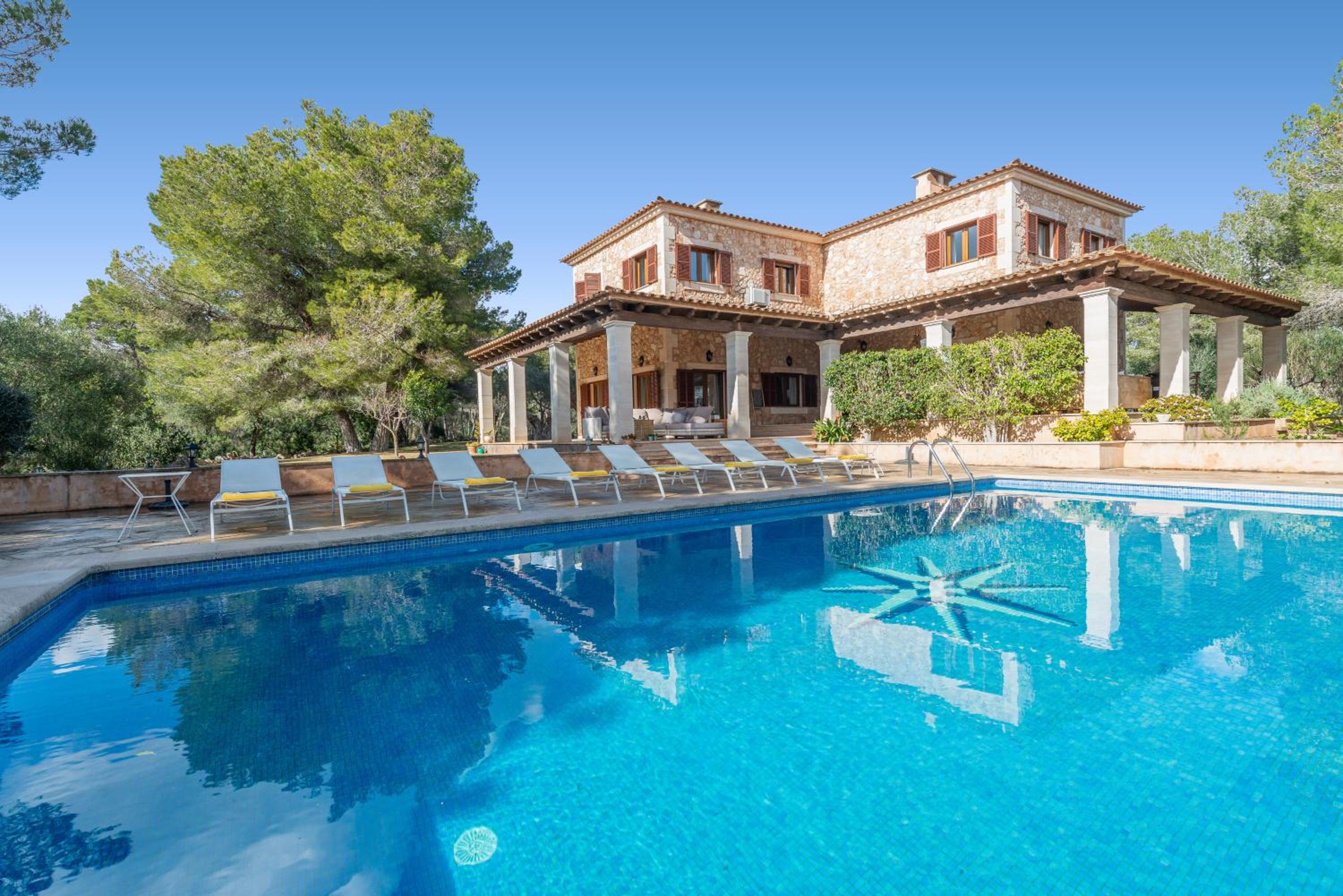 Lujosa VILLA ES PUIG DE PORTOCOLOM