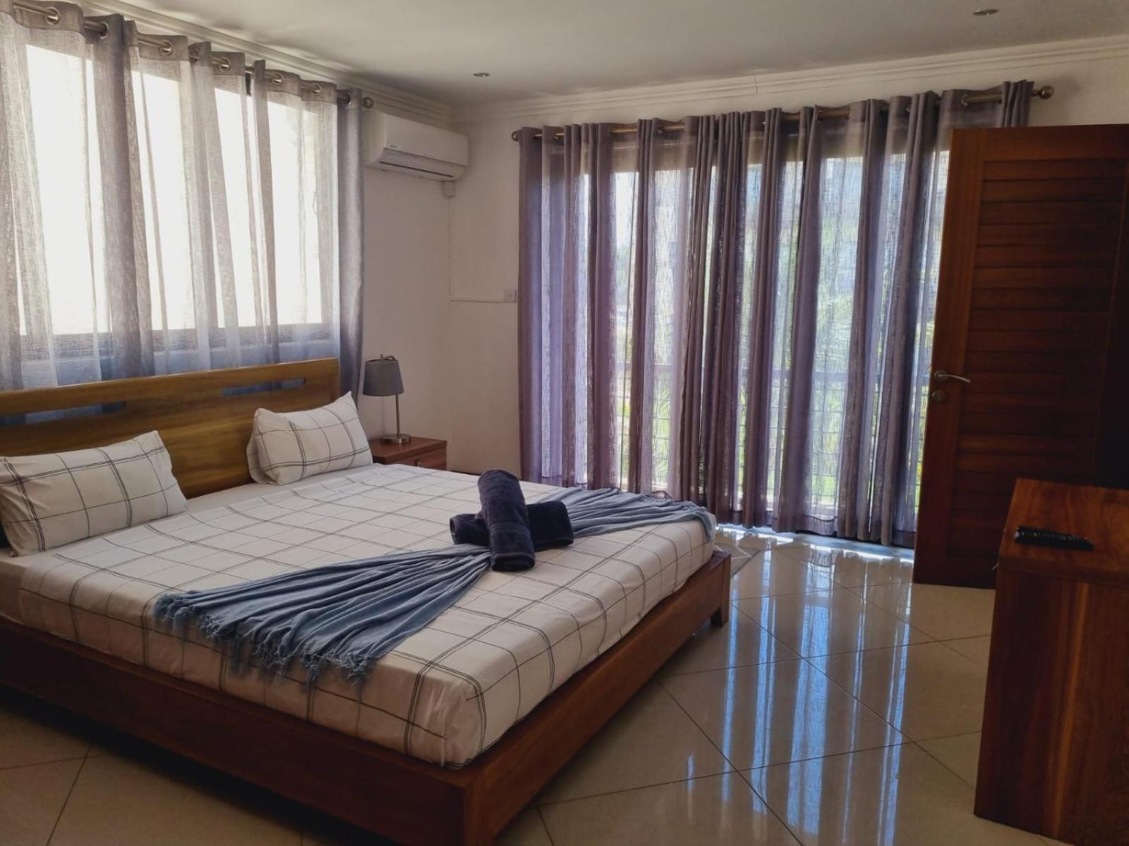 Ocean Bliss by Oasis holidays view 3