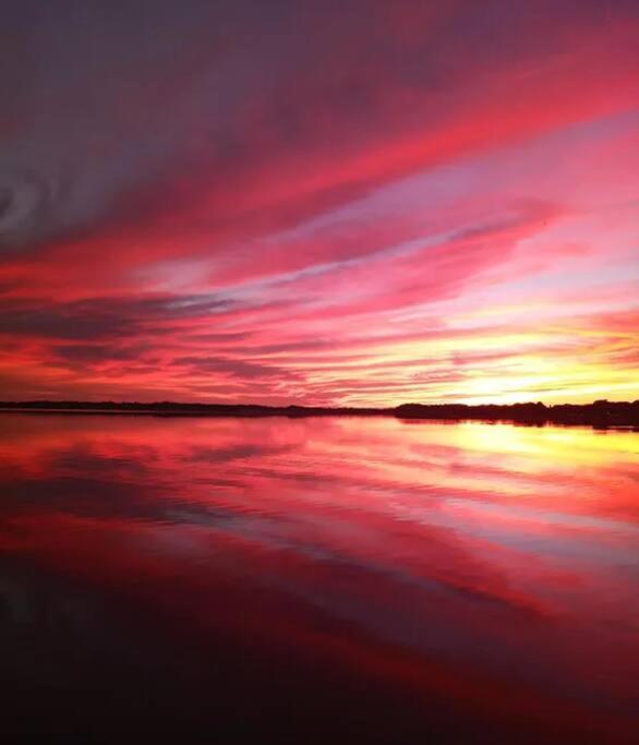 Paradise on Lake Harris Apt #201 view 3