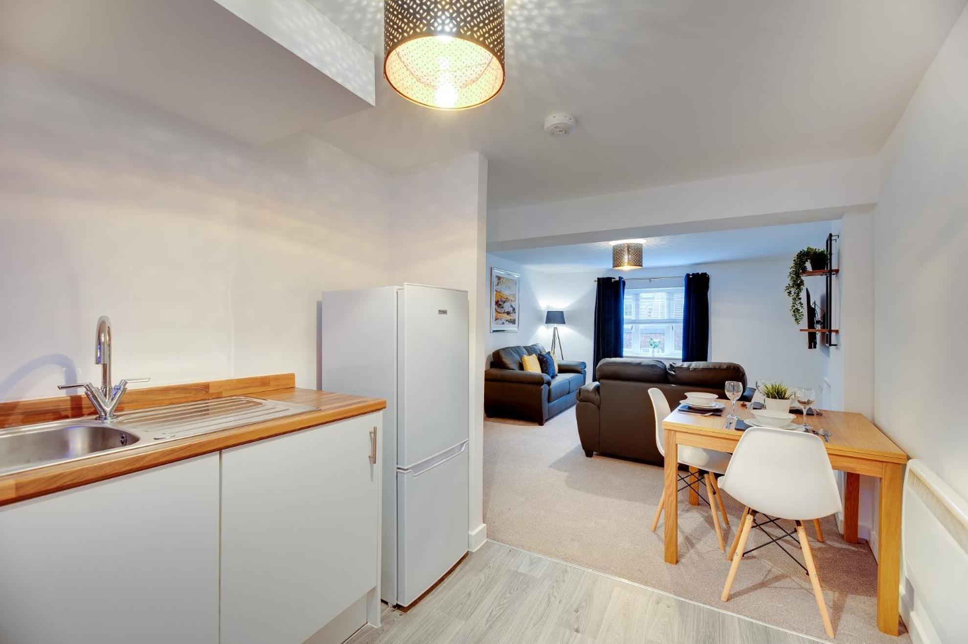 Charltons Bonds 2B By Week2Week City Living Stay view 5