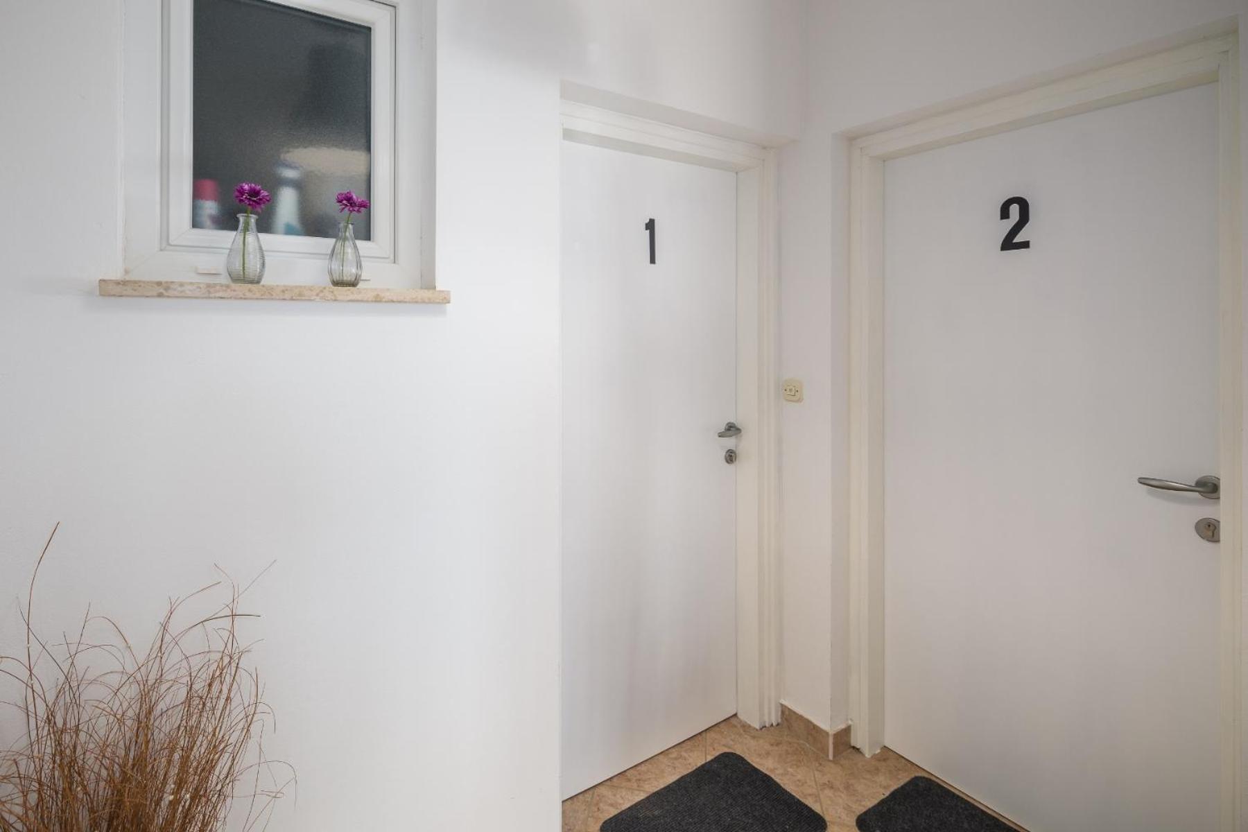 Martina Guest house-Rooms
