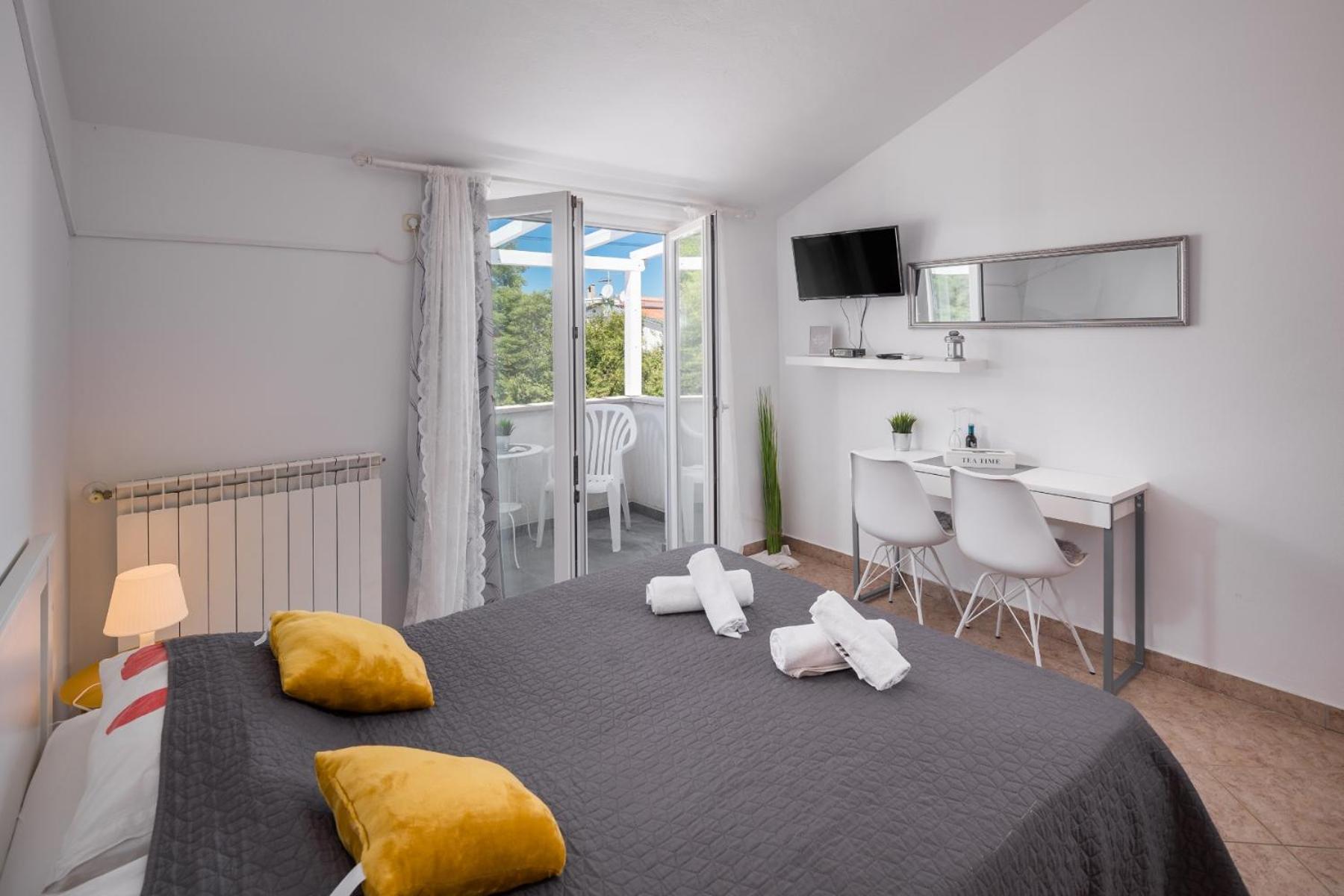 Martina Guest house-Rooms