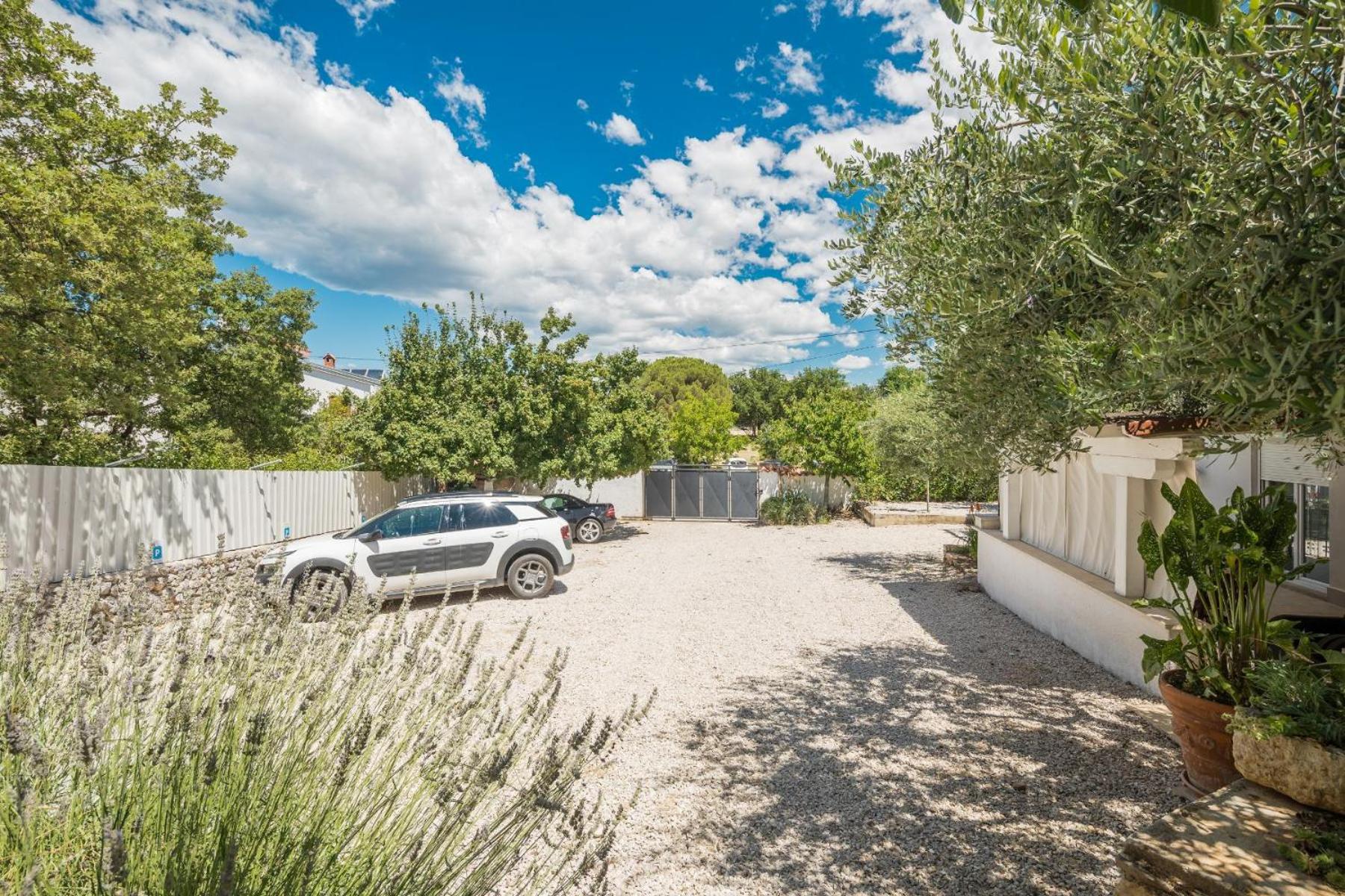 Martina Guest house-Rooms