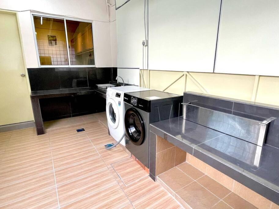 6-12pax The Premium House - The Heart Of Sunway view 5