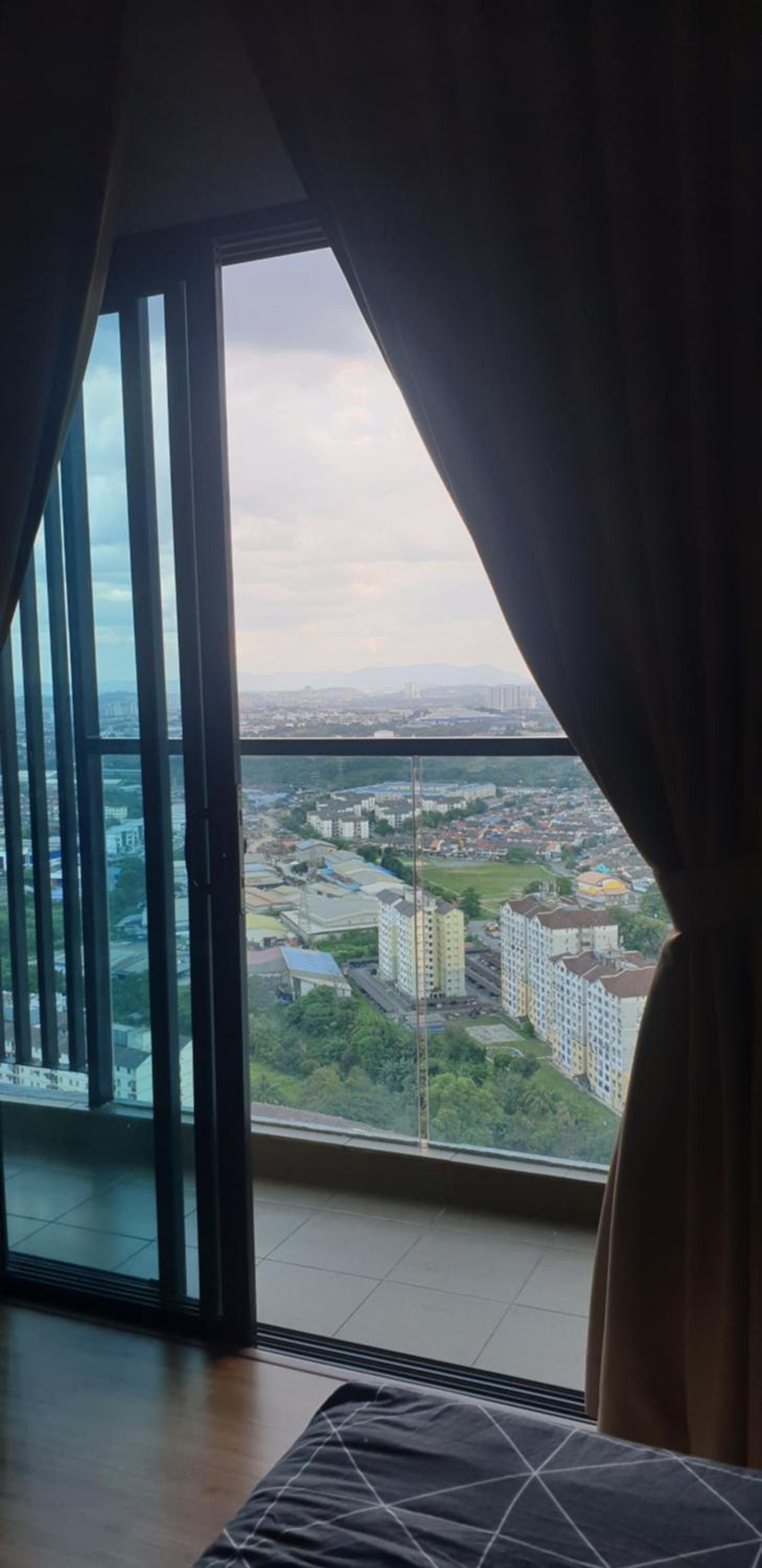 Eshue Designer Suites @ Simfoni Towers