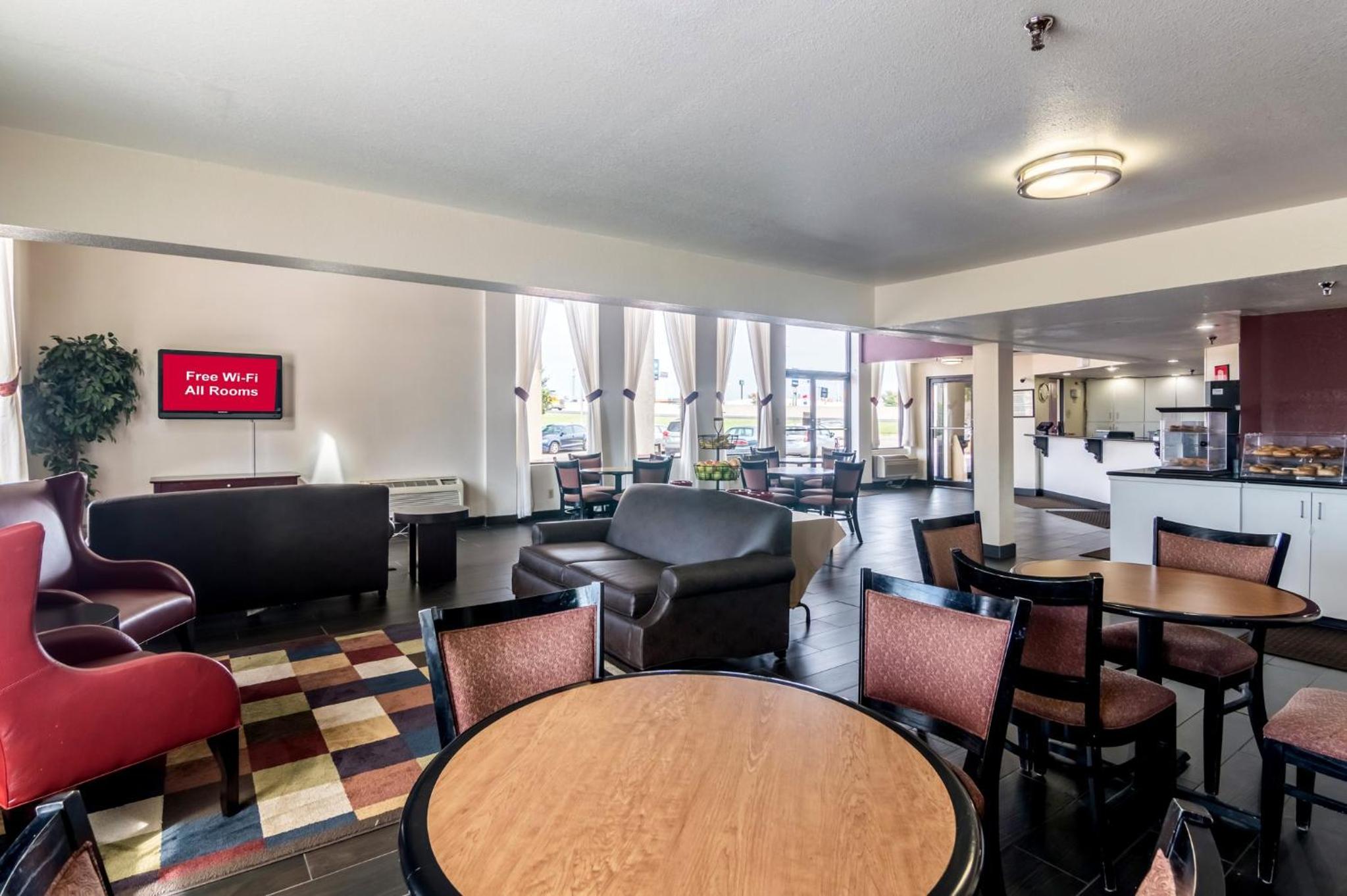 Wichita Falls Vacations - Red Roof Inn Wichita Falls - Property Image 38