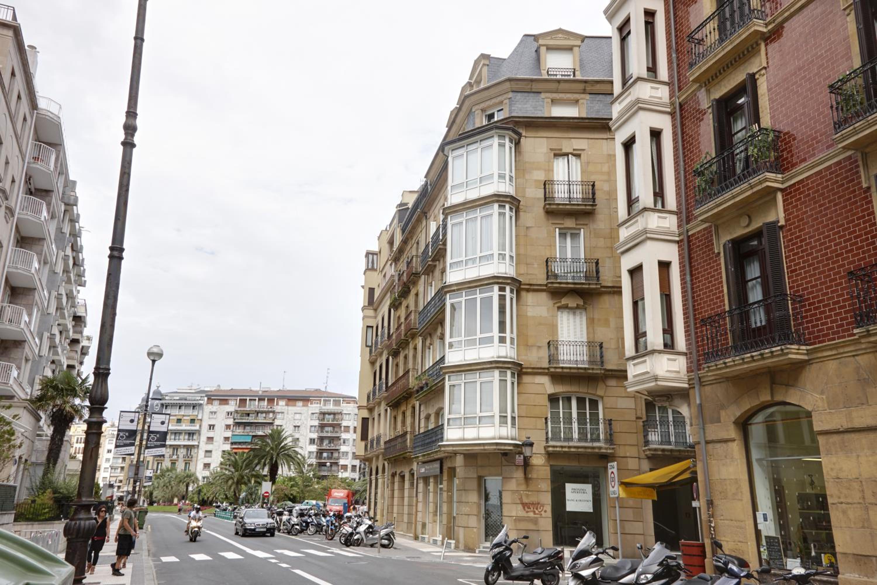 Zubieta Playa 3 by FeelFree Rentals view 5