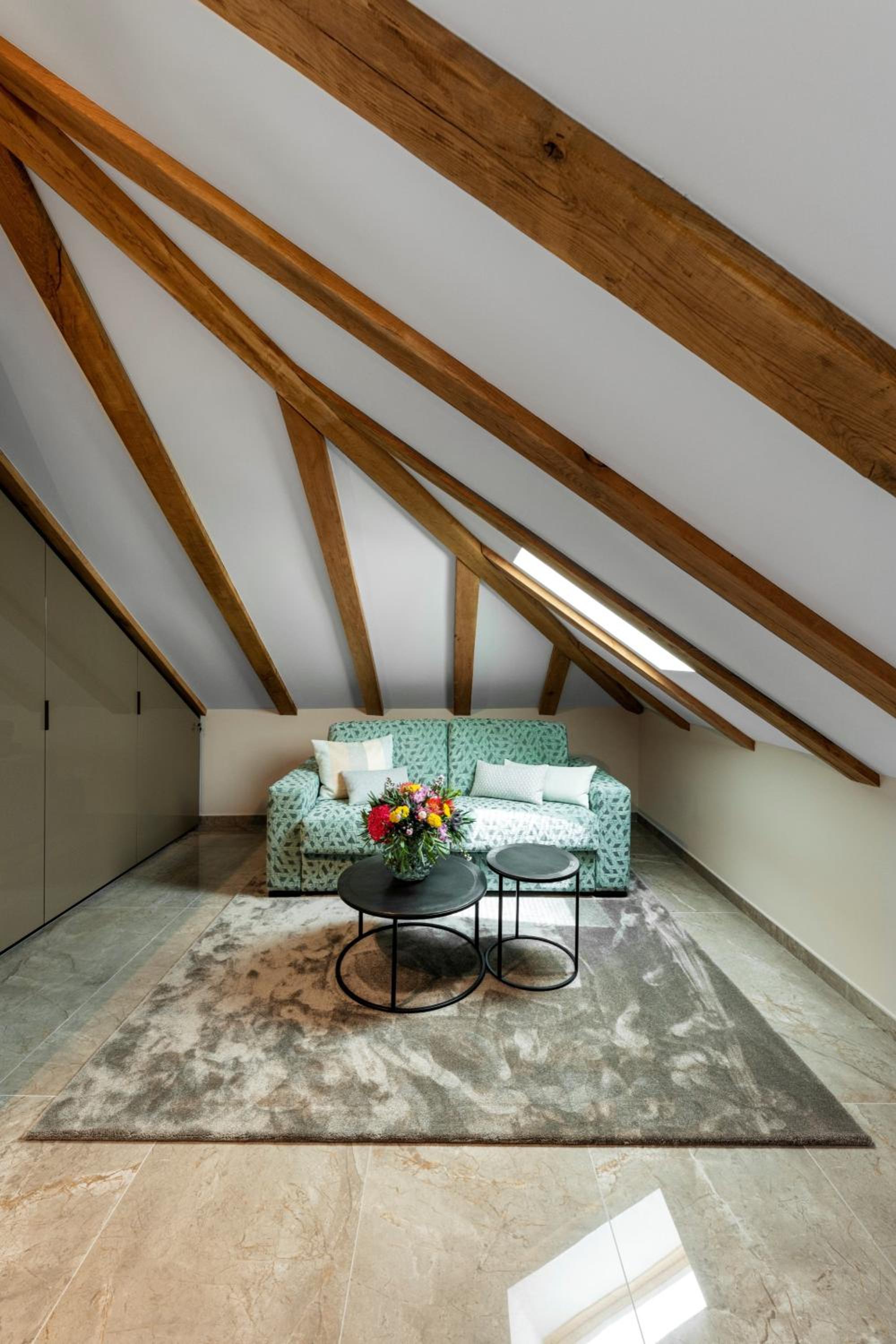 Sea Rocks Residence