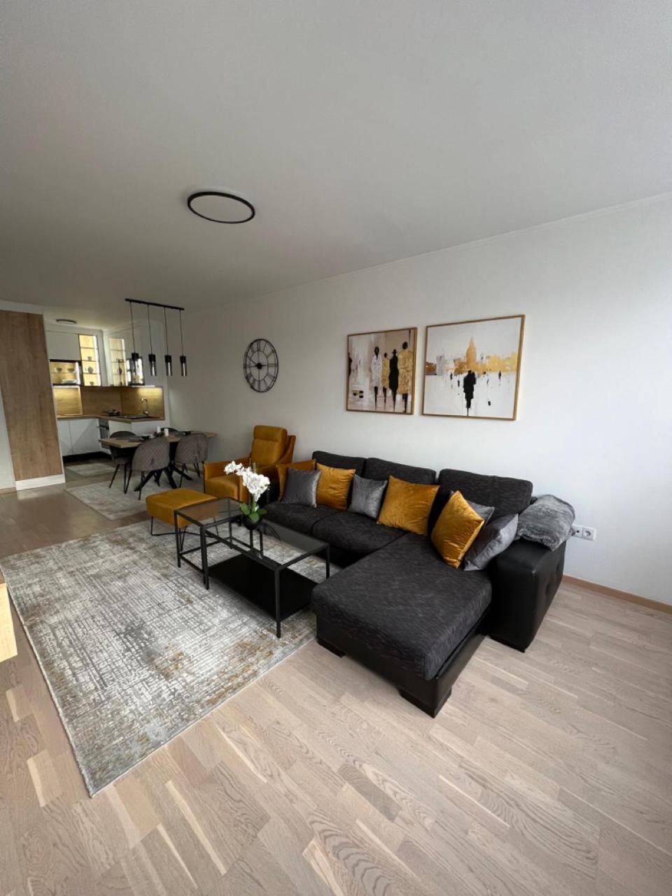 Luxury Apartment Kadic