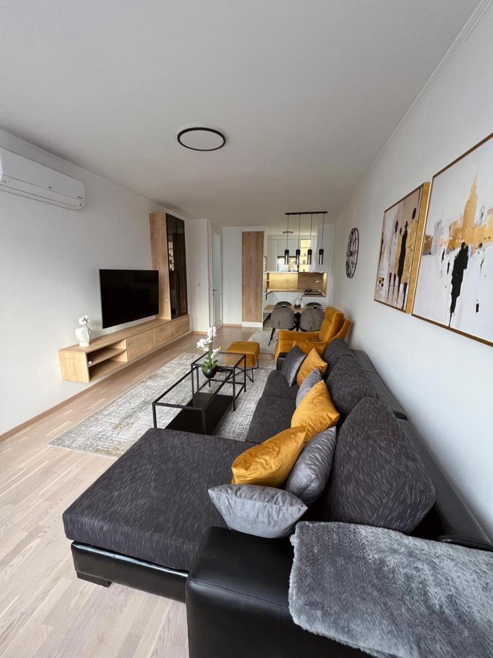 Luxury Apartment Kadic