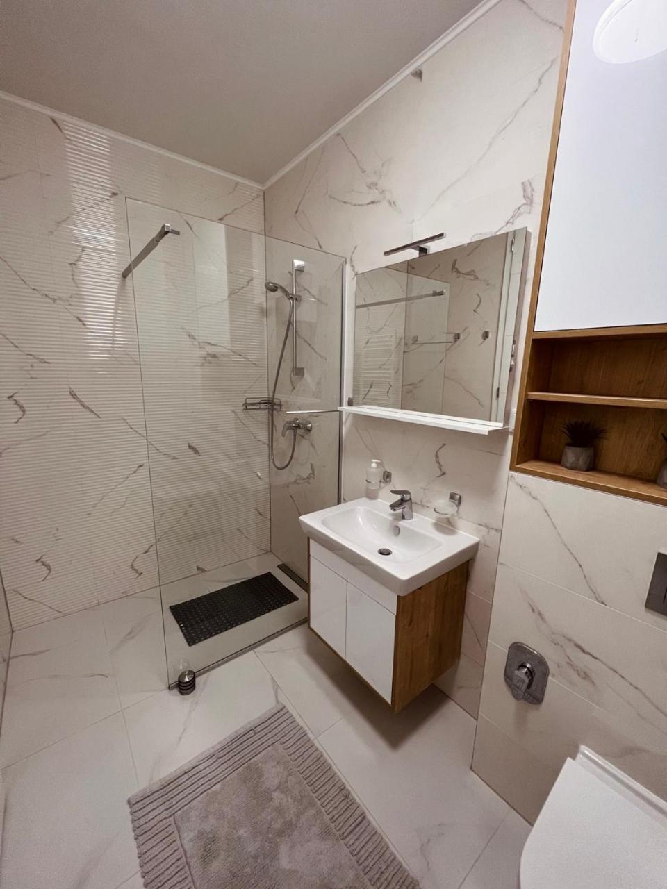Luxury Apartment Kadic
