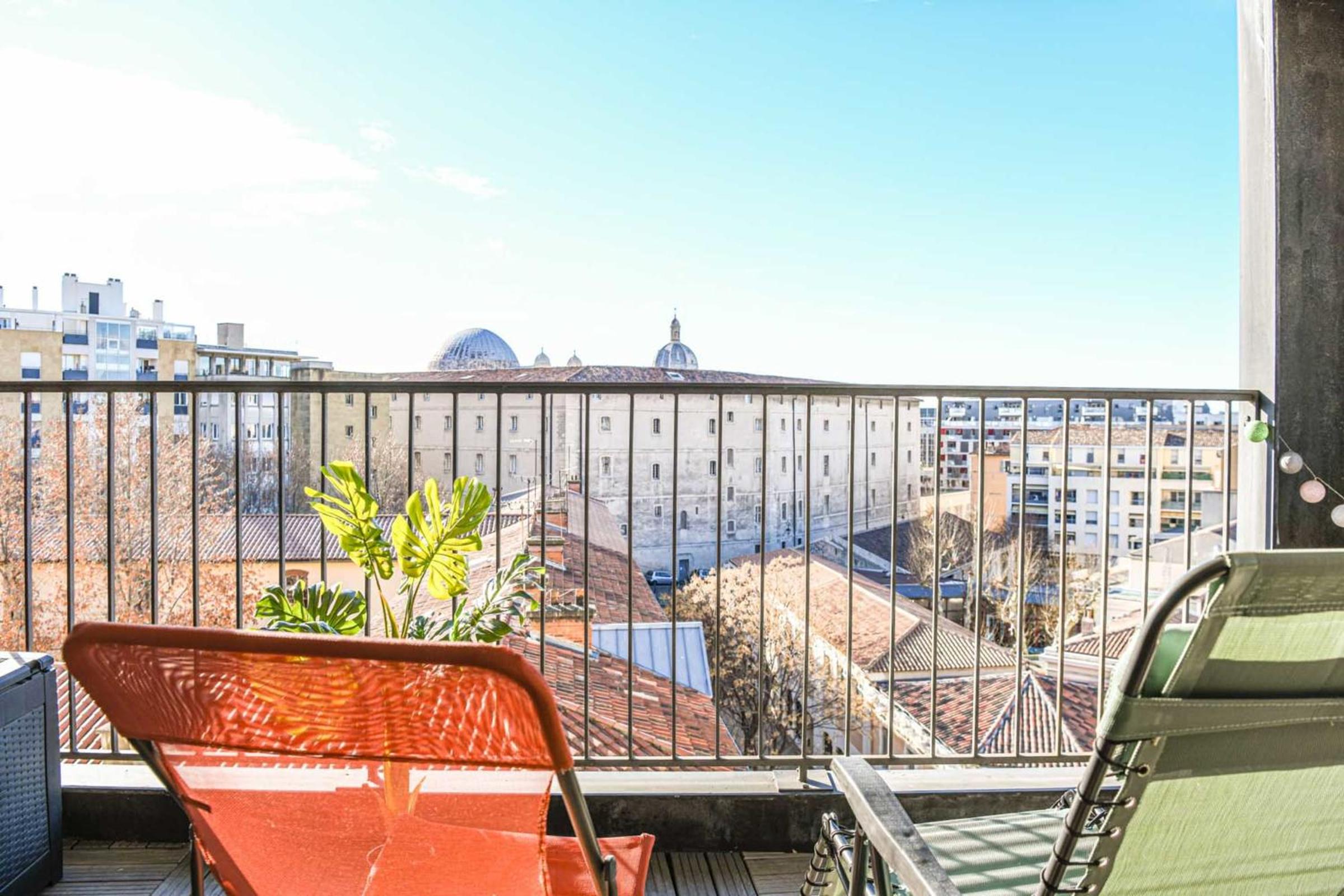 Bail mobilité - Studio cosy avec terrasse et vue