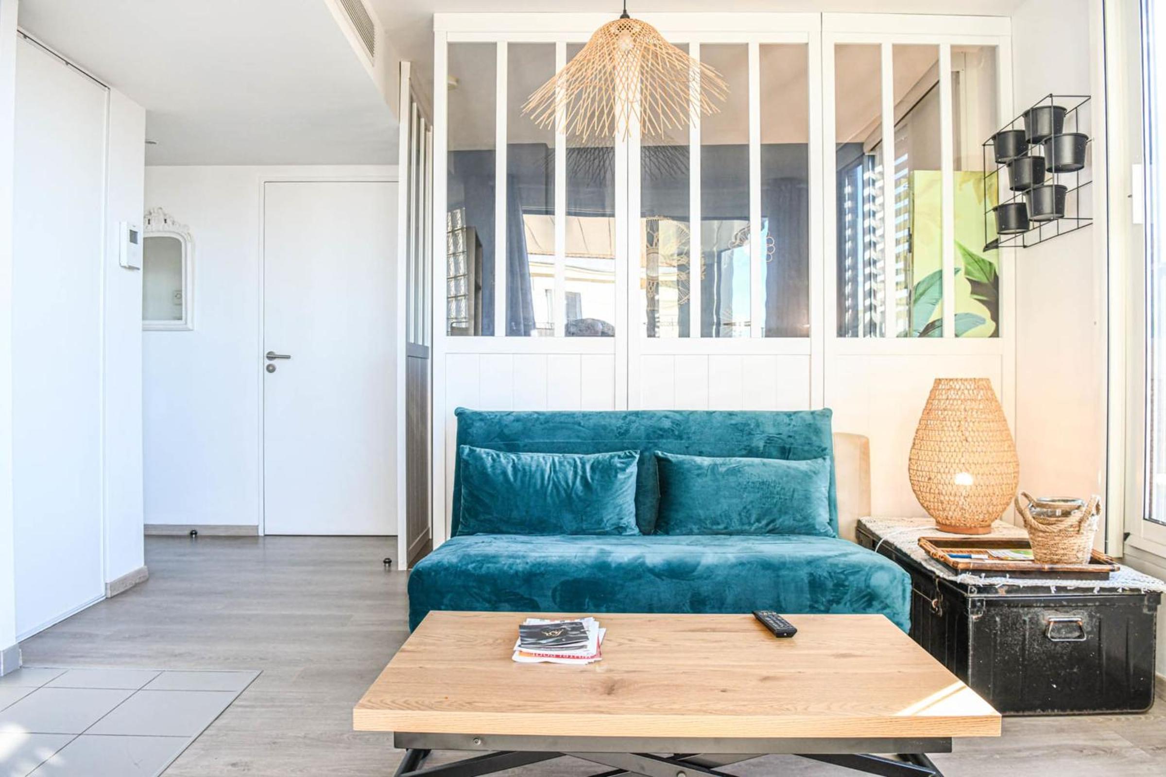Bail mobilité - Studio cosy avec terrasse et vue