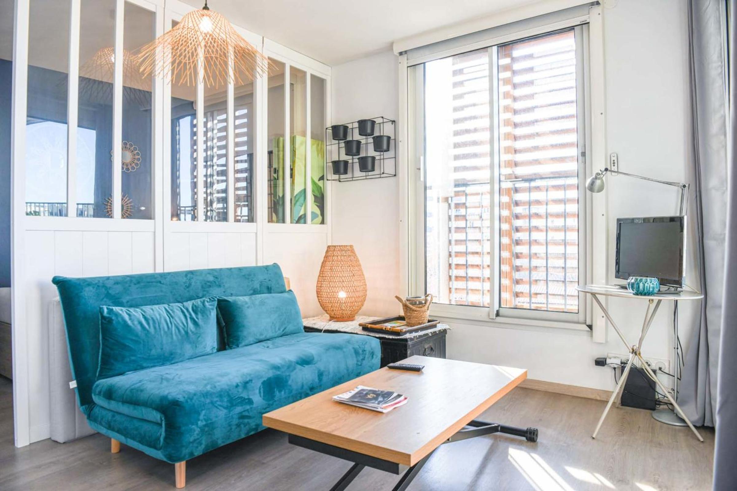 Bail mobilité - Studio cosy avec terrasse et vue