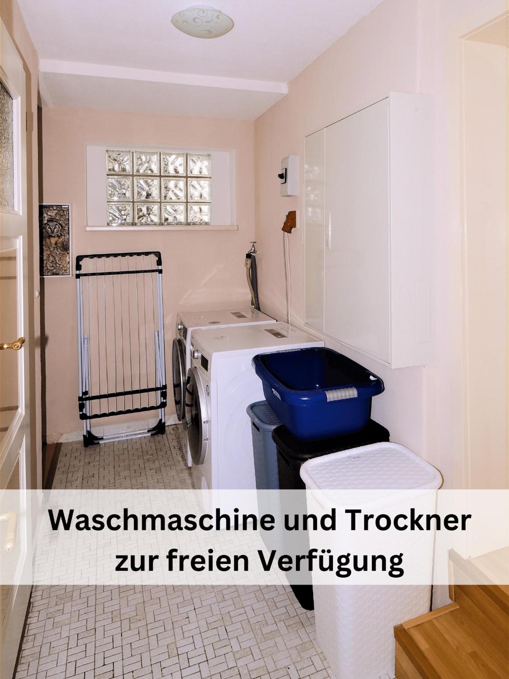 Ferienhaus Pape - 300m2, 17 Betten - mit großem privatem Garten, Pool, Dart, Sauna-, Grill- und Spielbereich - Ideal für Familien