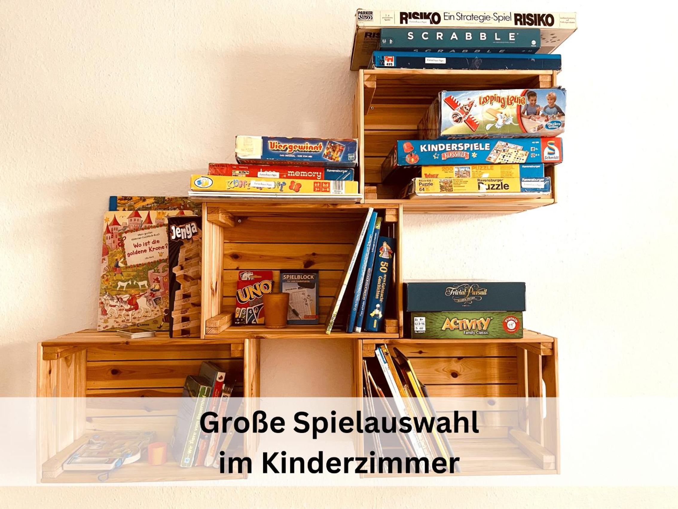 Ferienhaus Pape - 300m2, 17 Betten - mit großem privatem Garten, Pool, Dart, Sauna-, Grill- und Spielbereich - Ideal für Familien