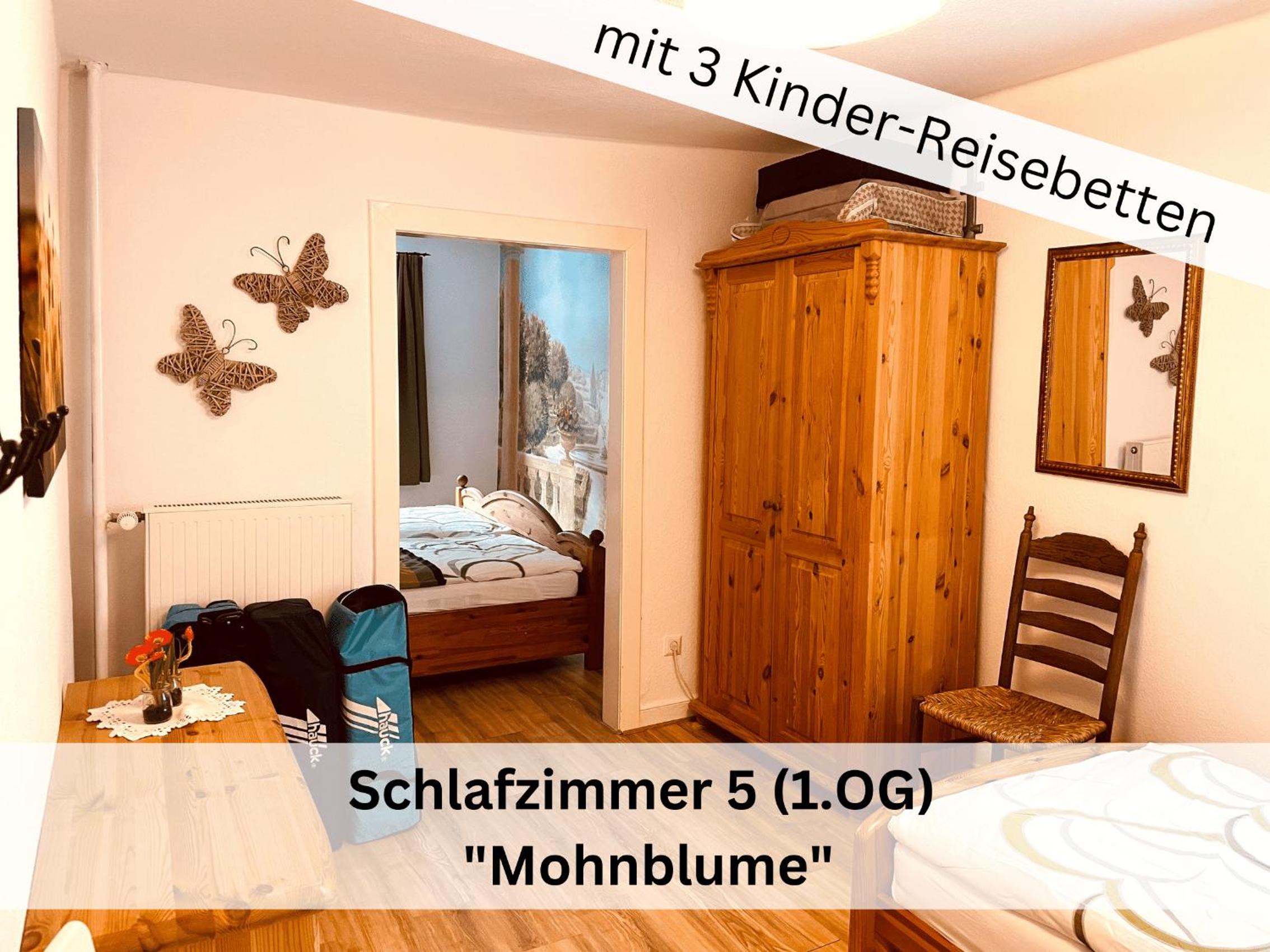 Ferienhaus Pape - 300m2, 17 Betten - mit großem privatem Garten, Pool, Dart, Sauna-, Grill- und Spielbereich - Ideal für Familien