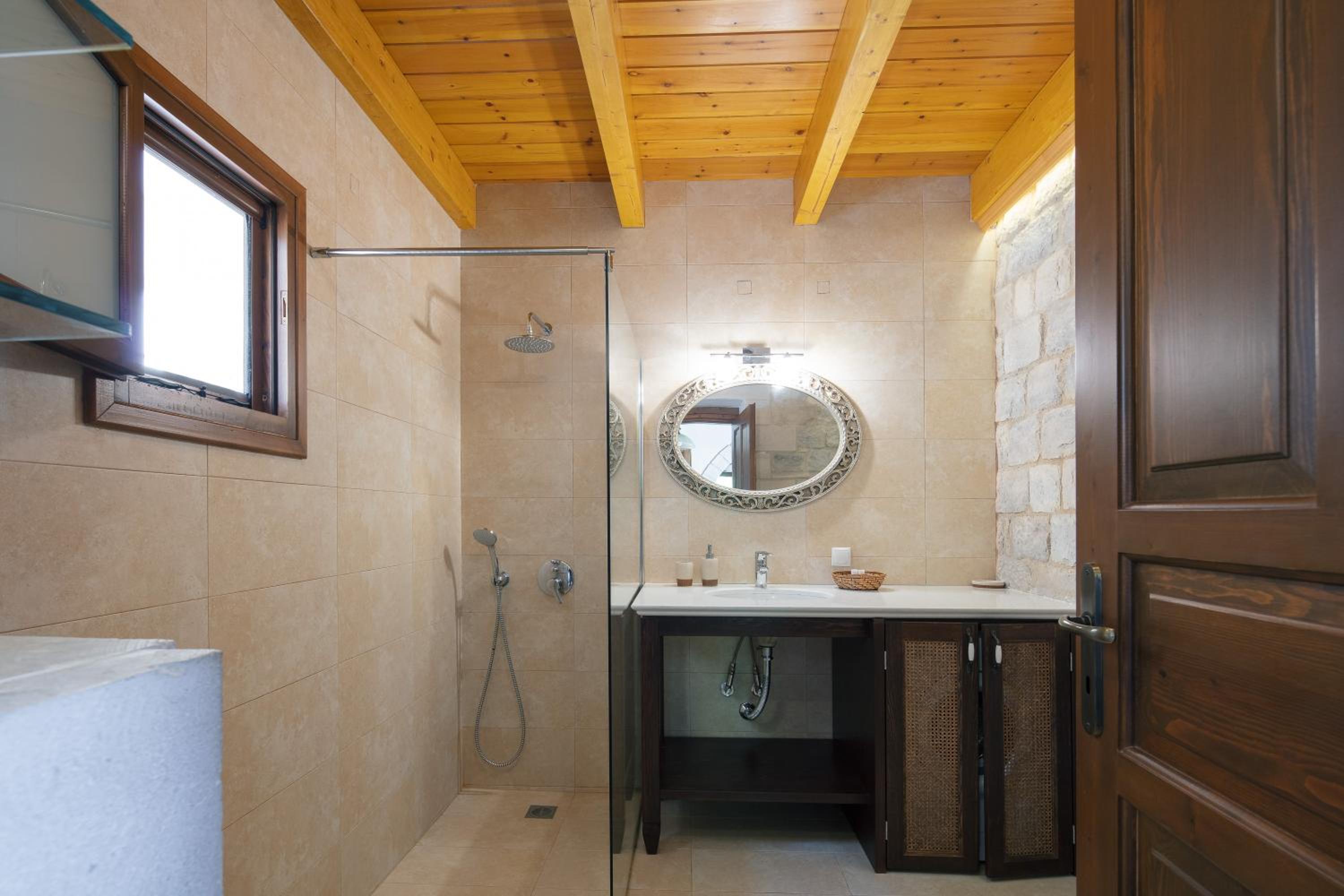 Vederi Estate