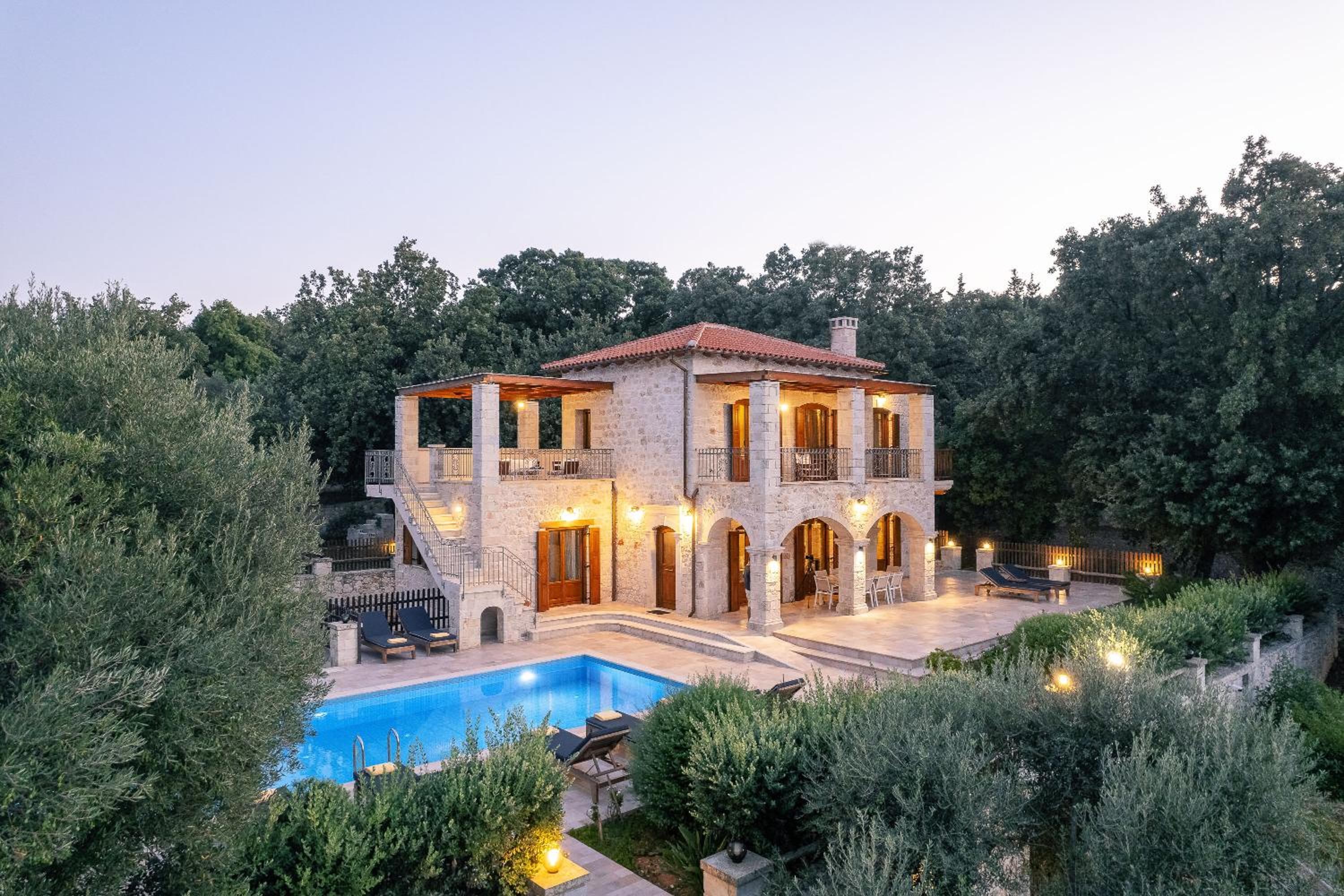 Vederi Estate