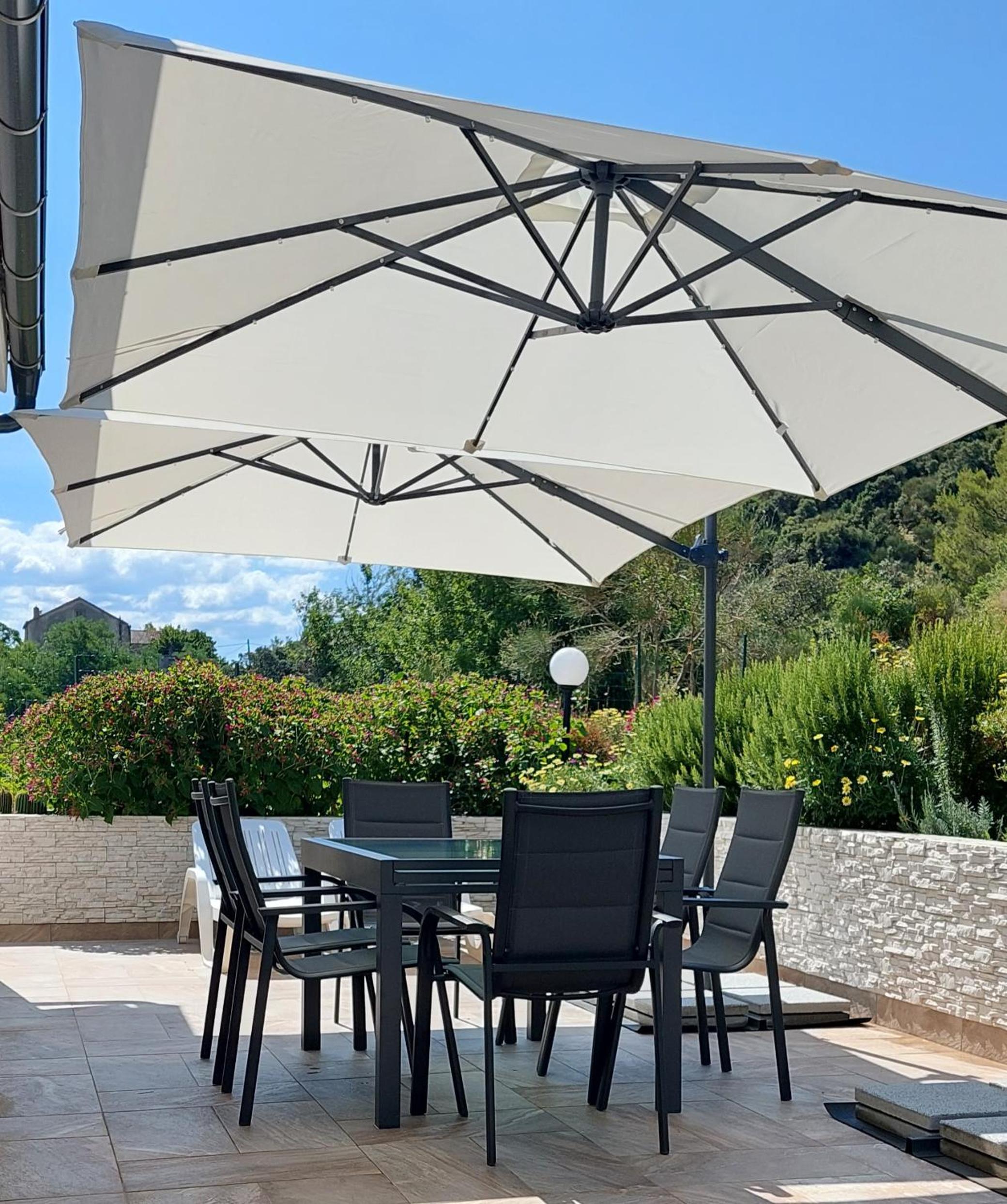 Holiday apartments Cecilija