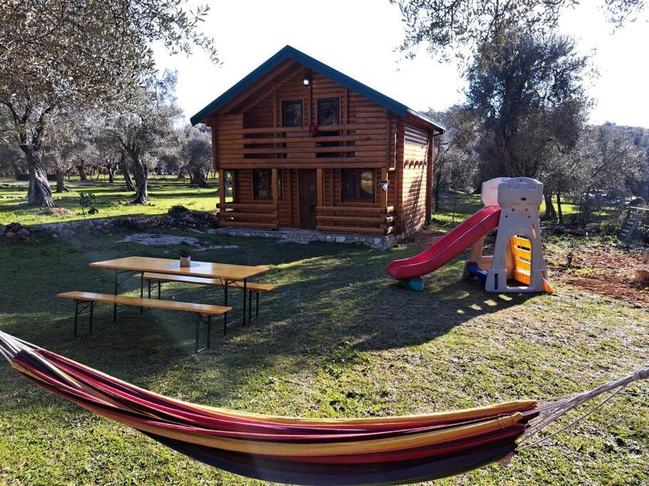 Olive & sea, Luxury two bedrooms cabin for 8 view 4