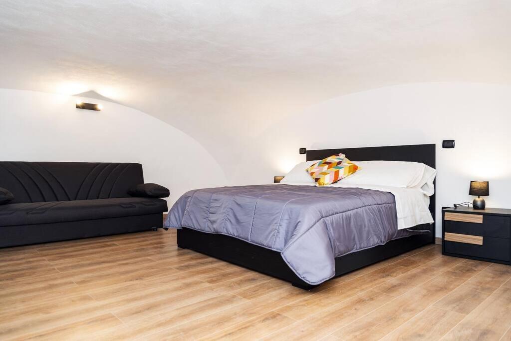 Artisti Home Naples