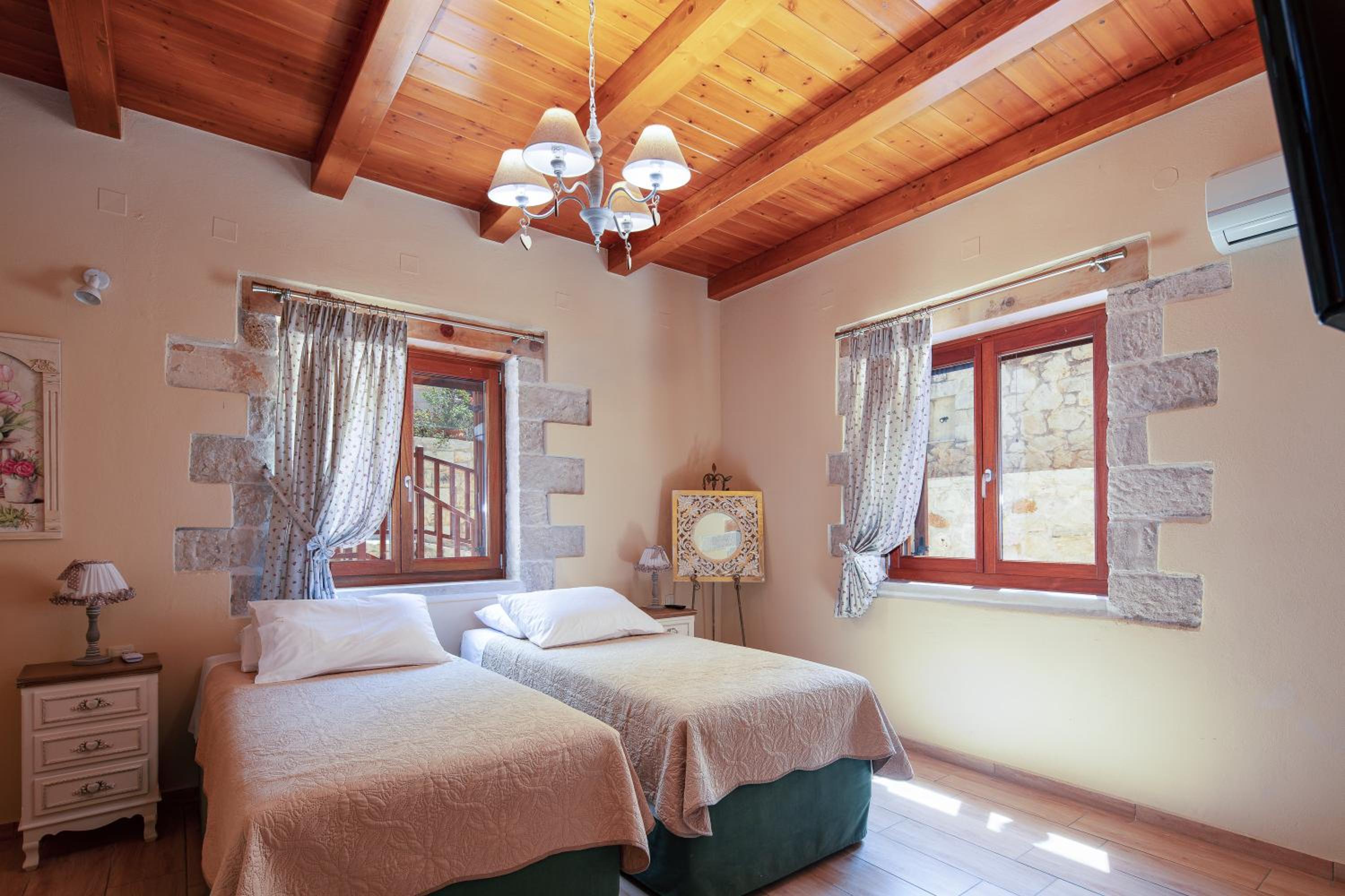 Vederi Estate