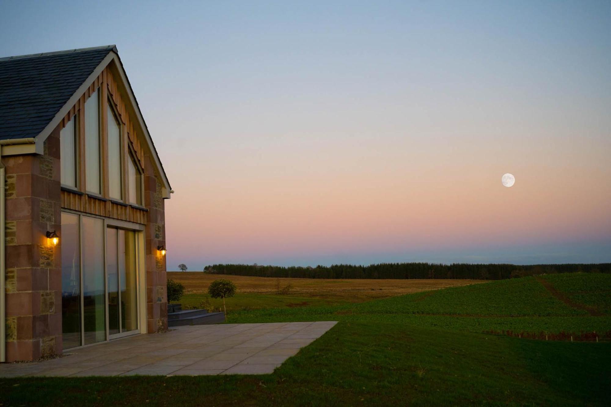 Kipney Farmhouse with hot tub view 4