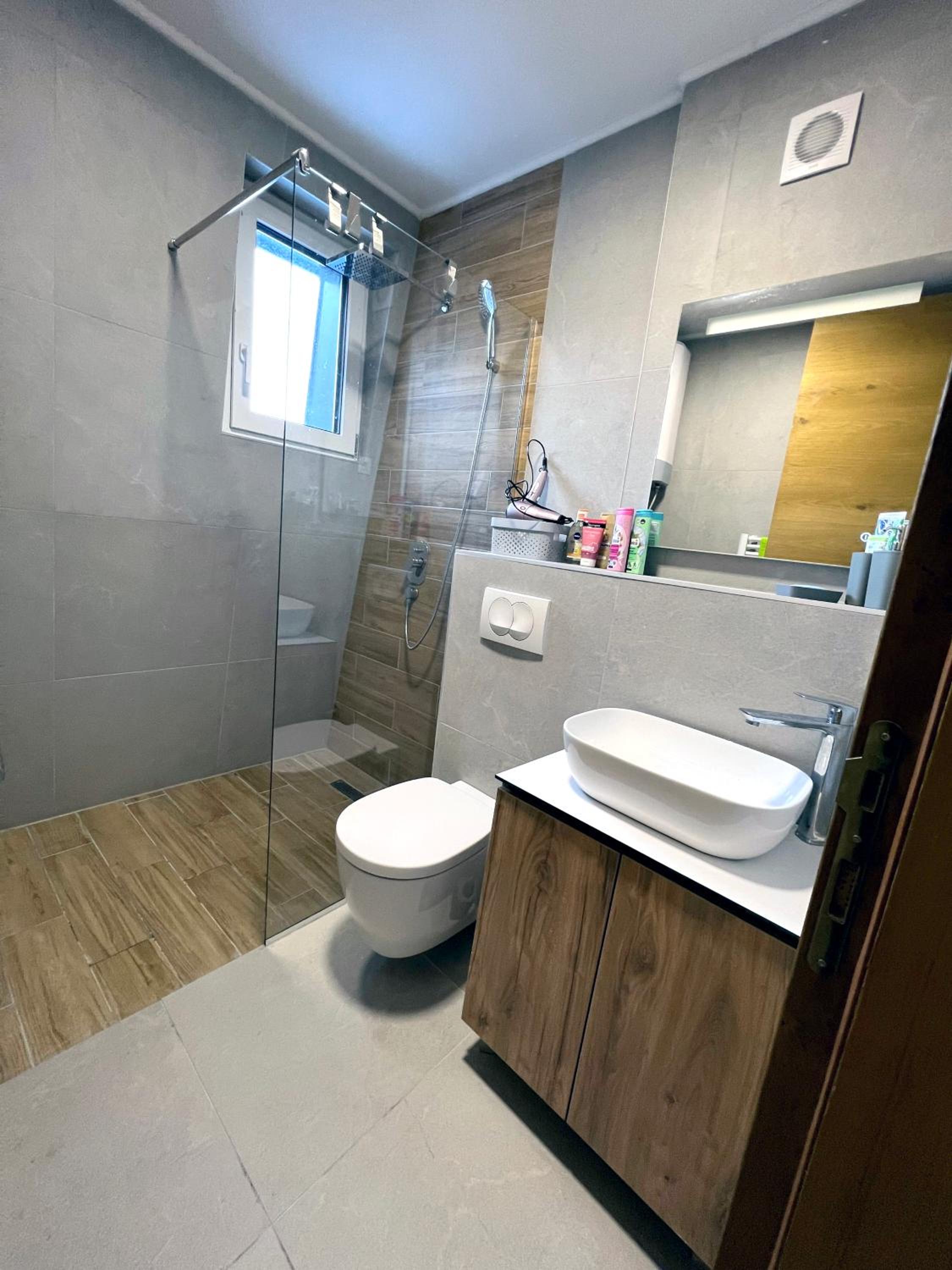 Apartman LENA