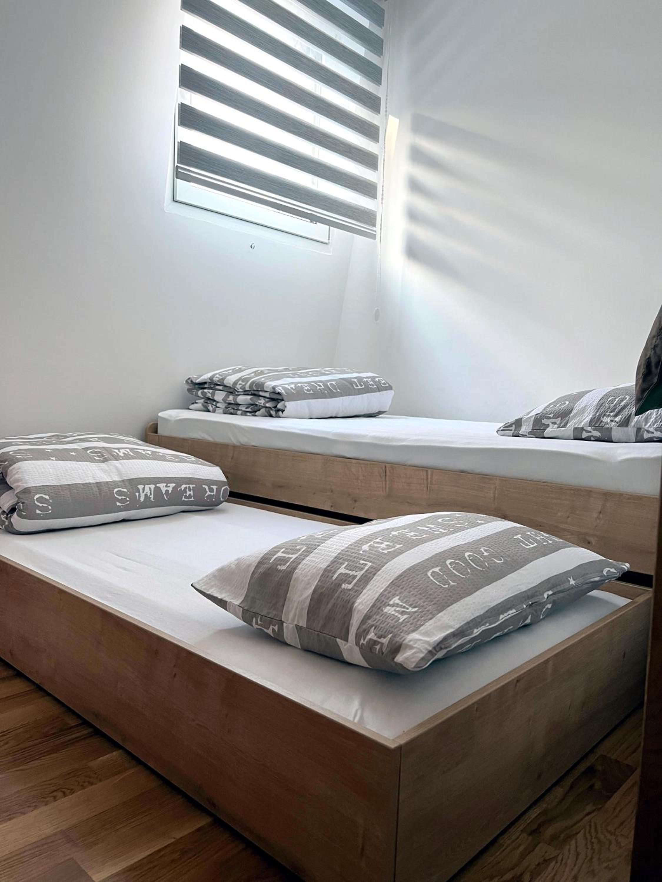 Apartman LENA