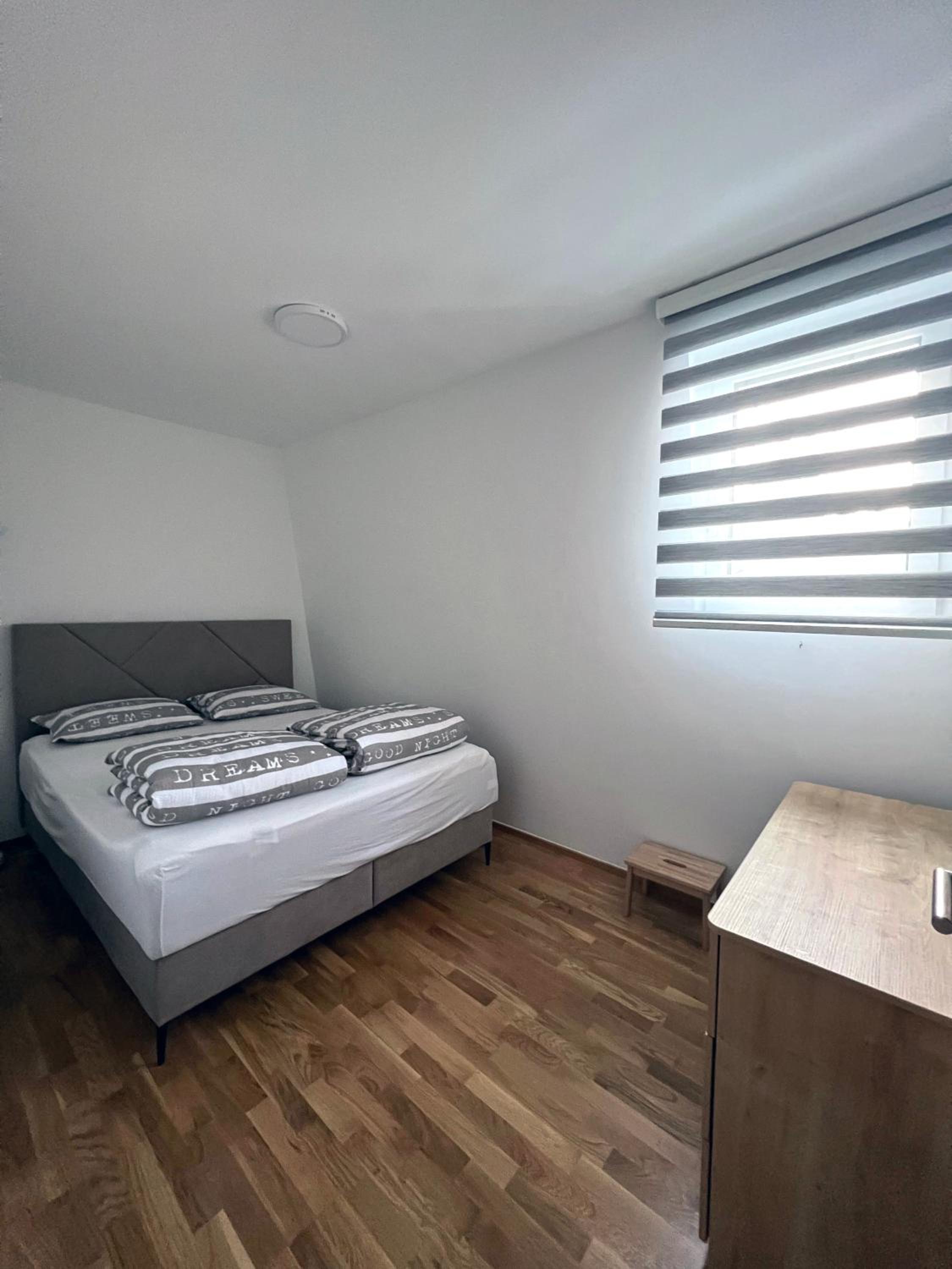 Apartman LENA